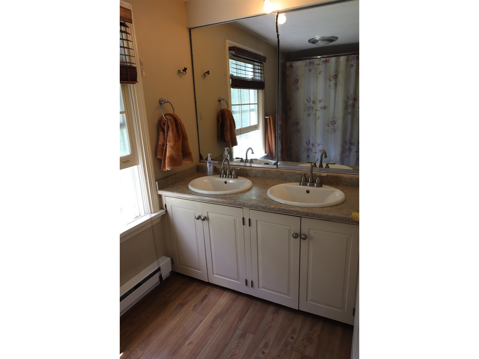 Primary Bathroom double sinks