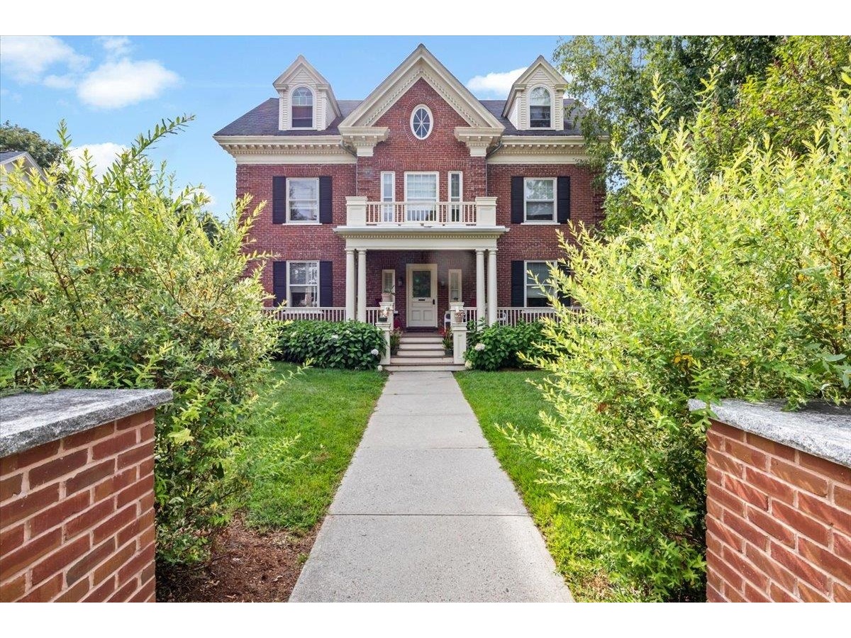 81 S Williams Street, Unit 203