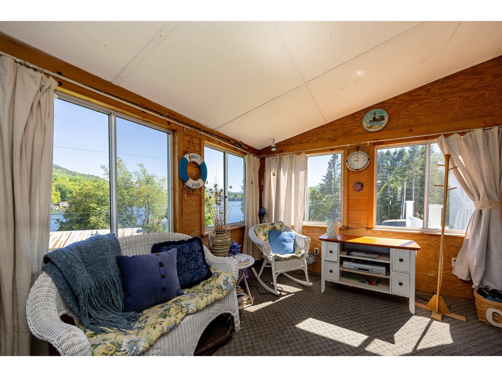 81 Shoreline Drive