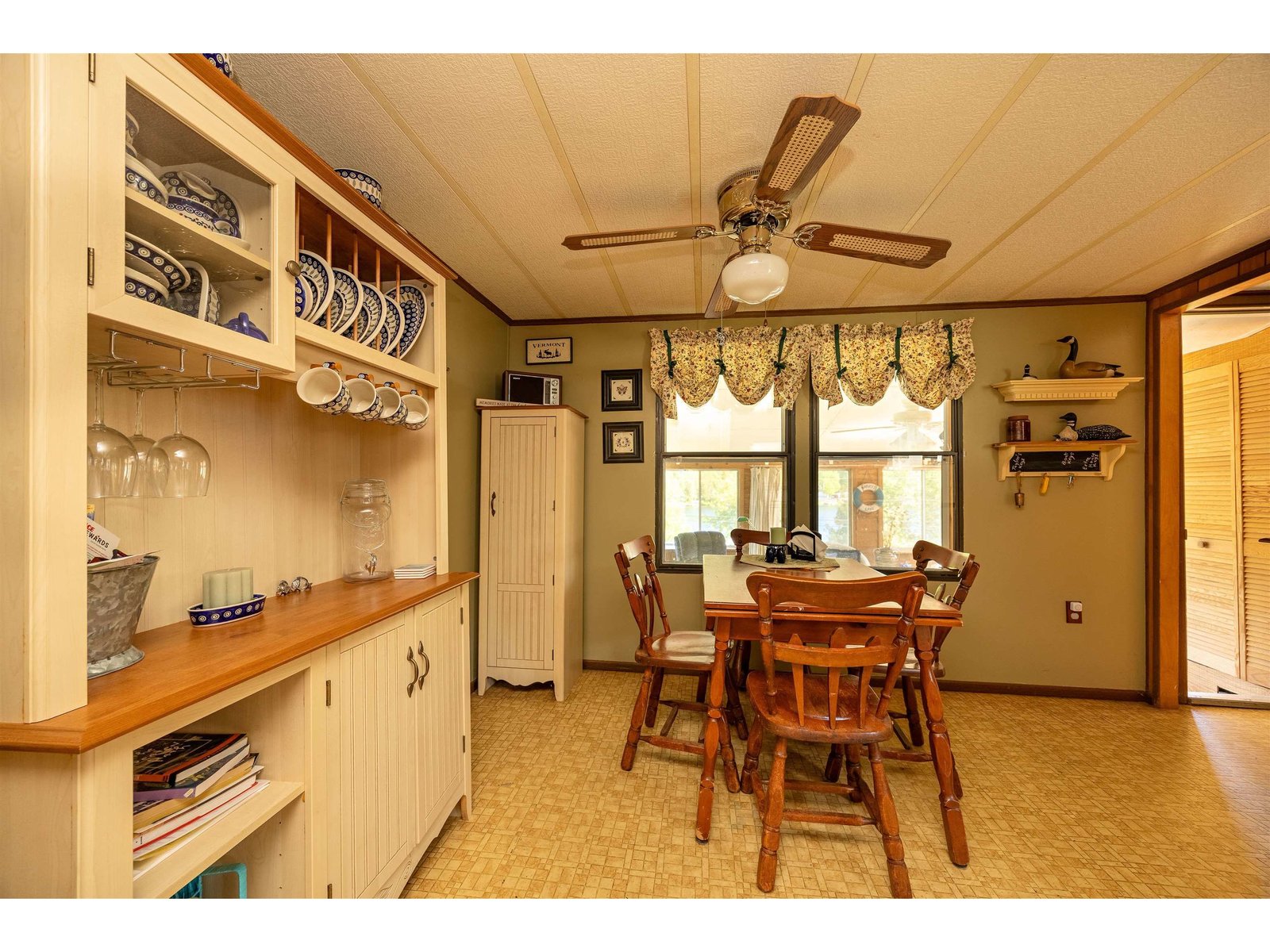 81 Shoreline Drive