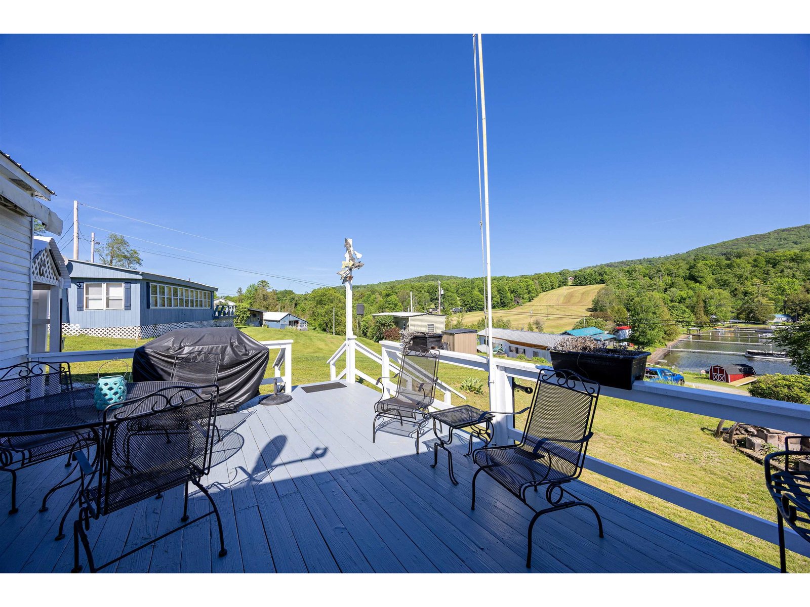 81 Shoreline Drive