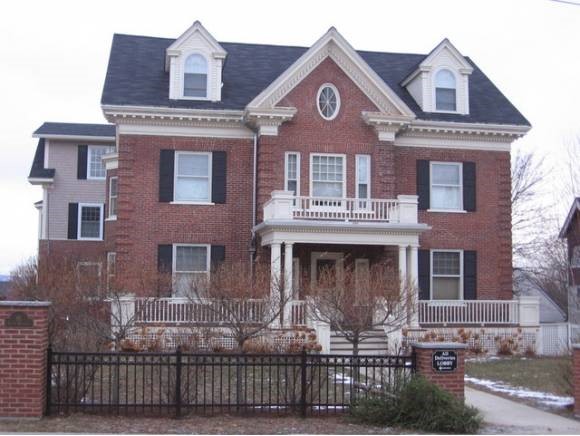 81 South Williams Street, Unit 401