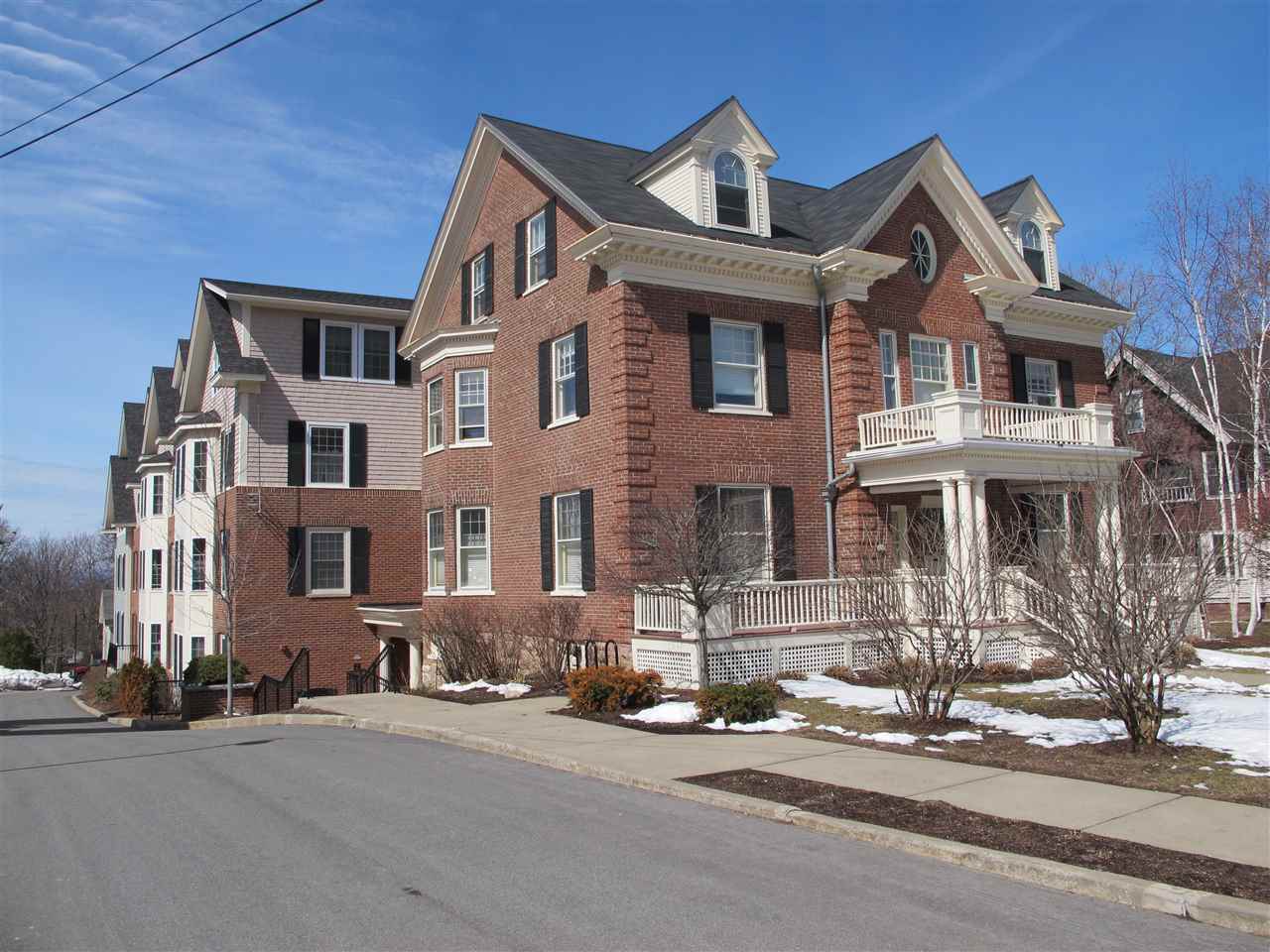 81 South Williams Street, Burlington
