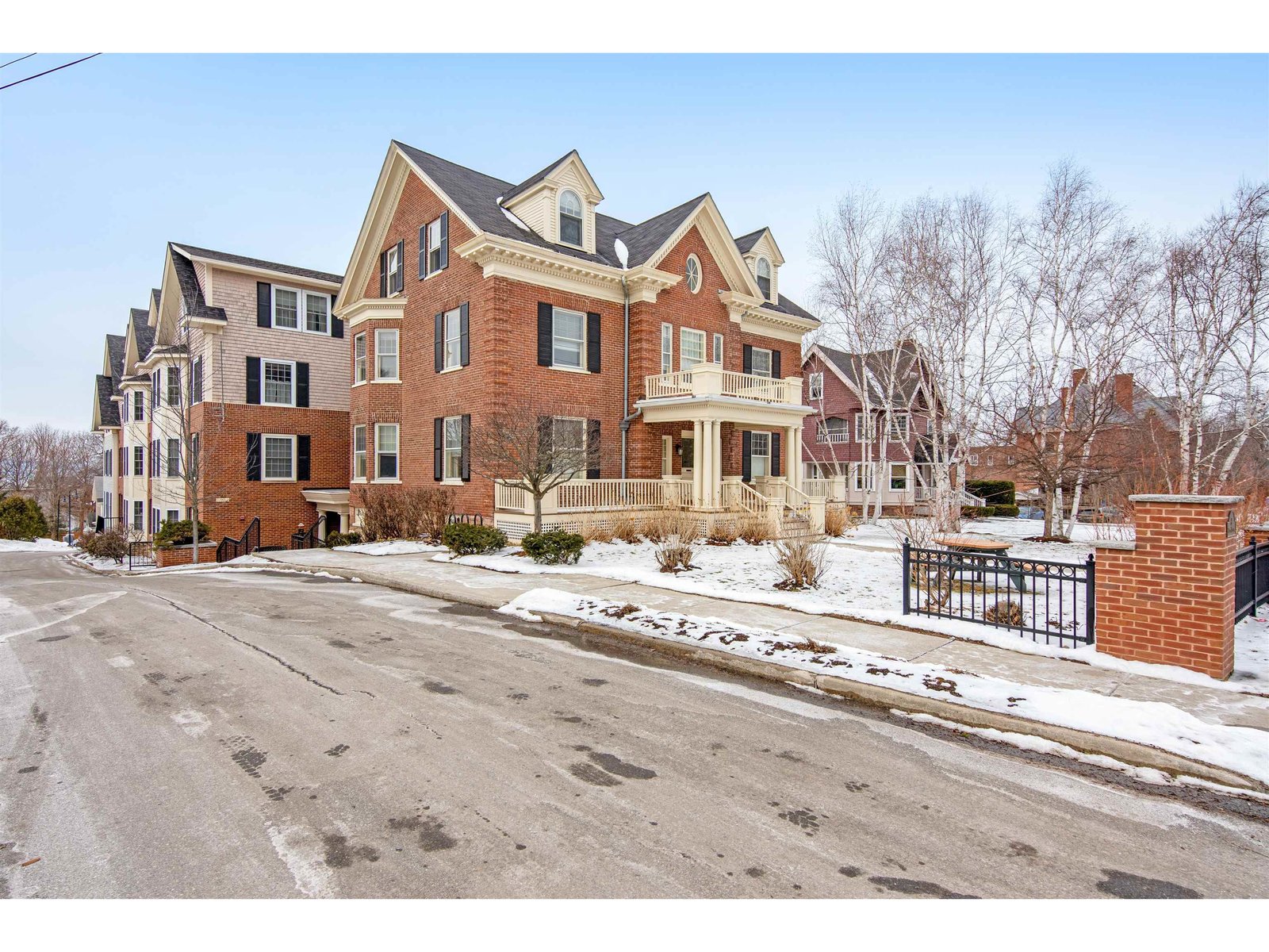 81 South Williams Street, Burlington