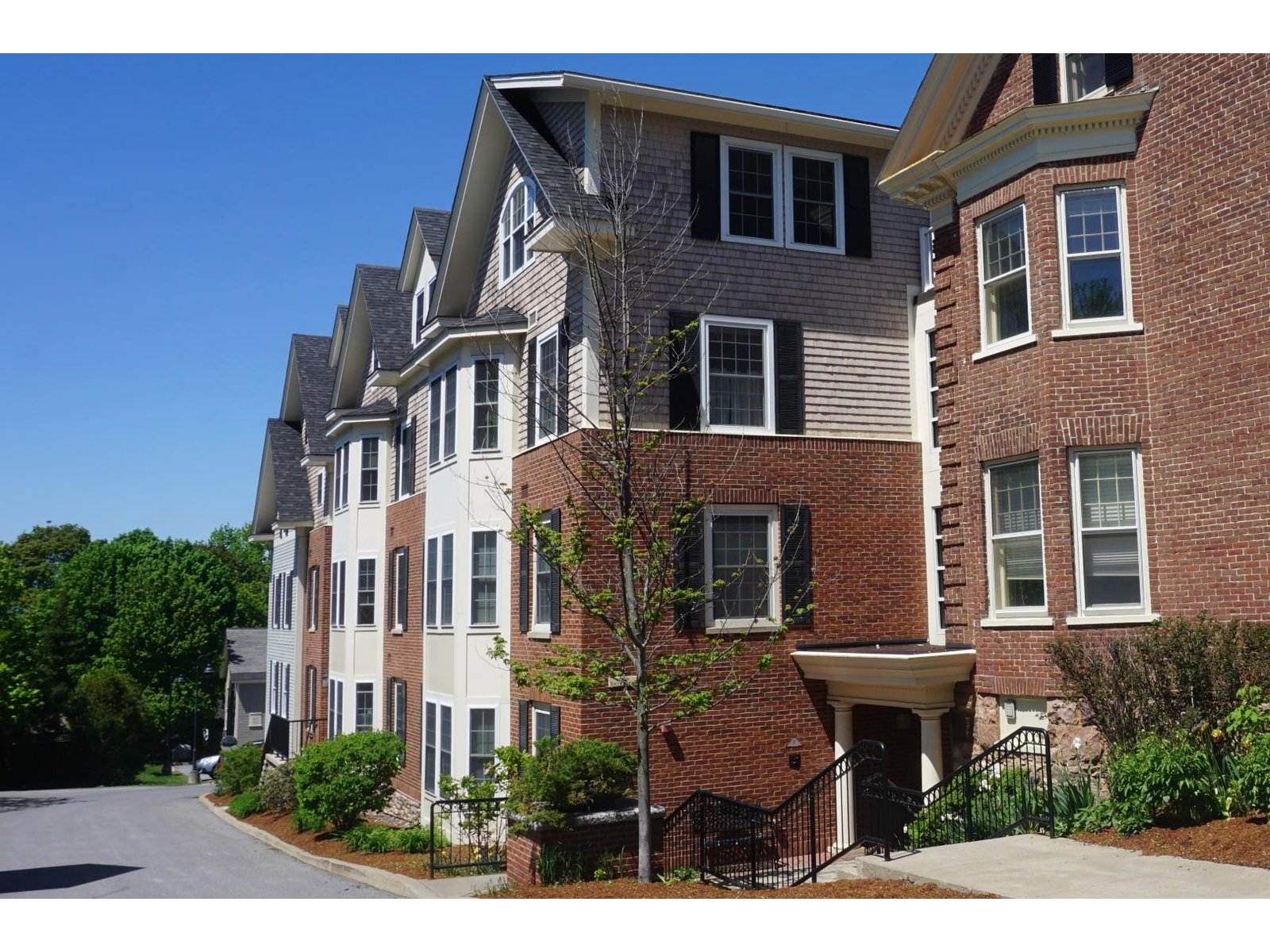 81 South Williams Street, Burlington