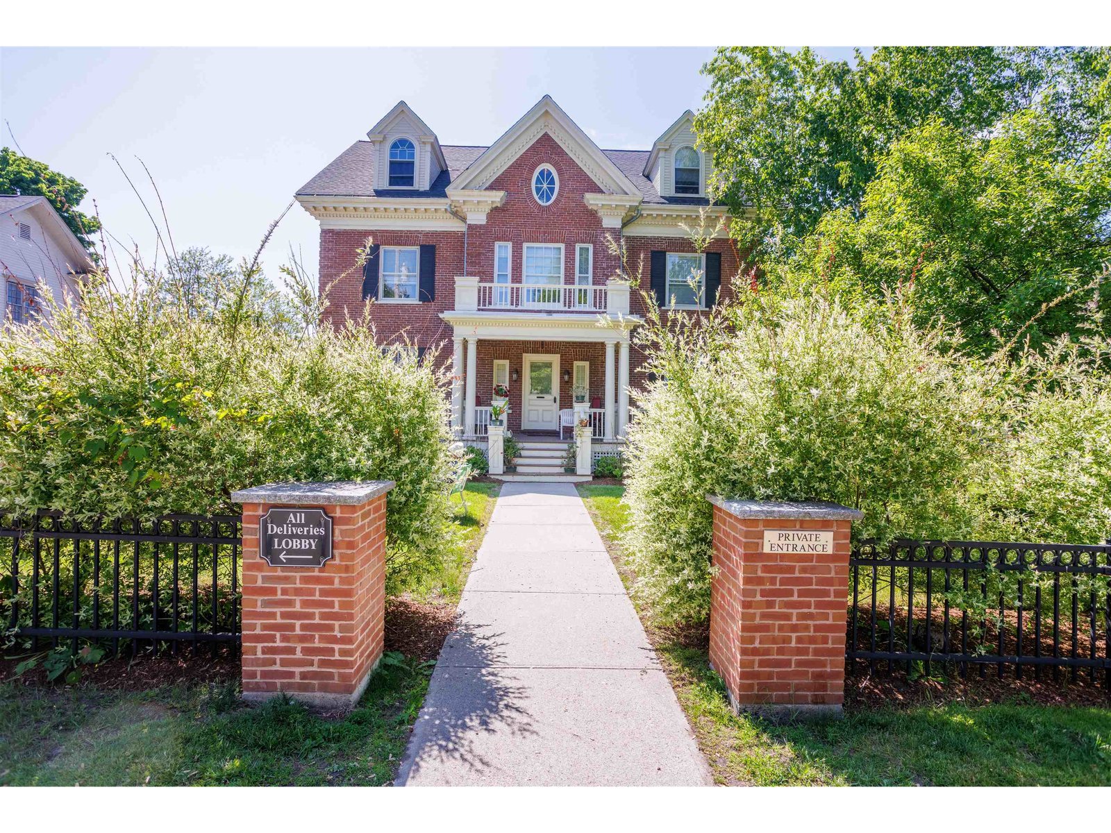 81 South Williams Street, Unit 103