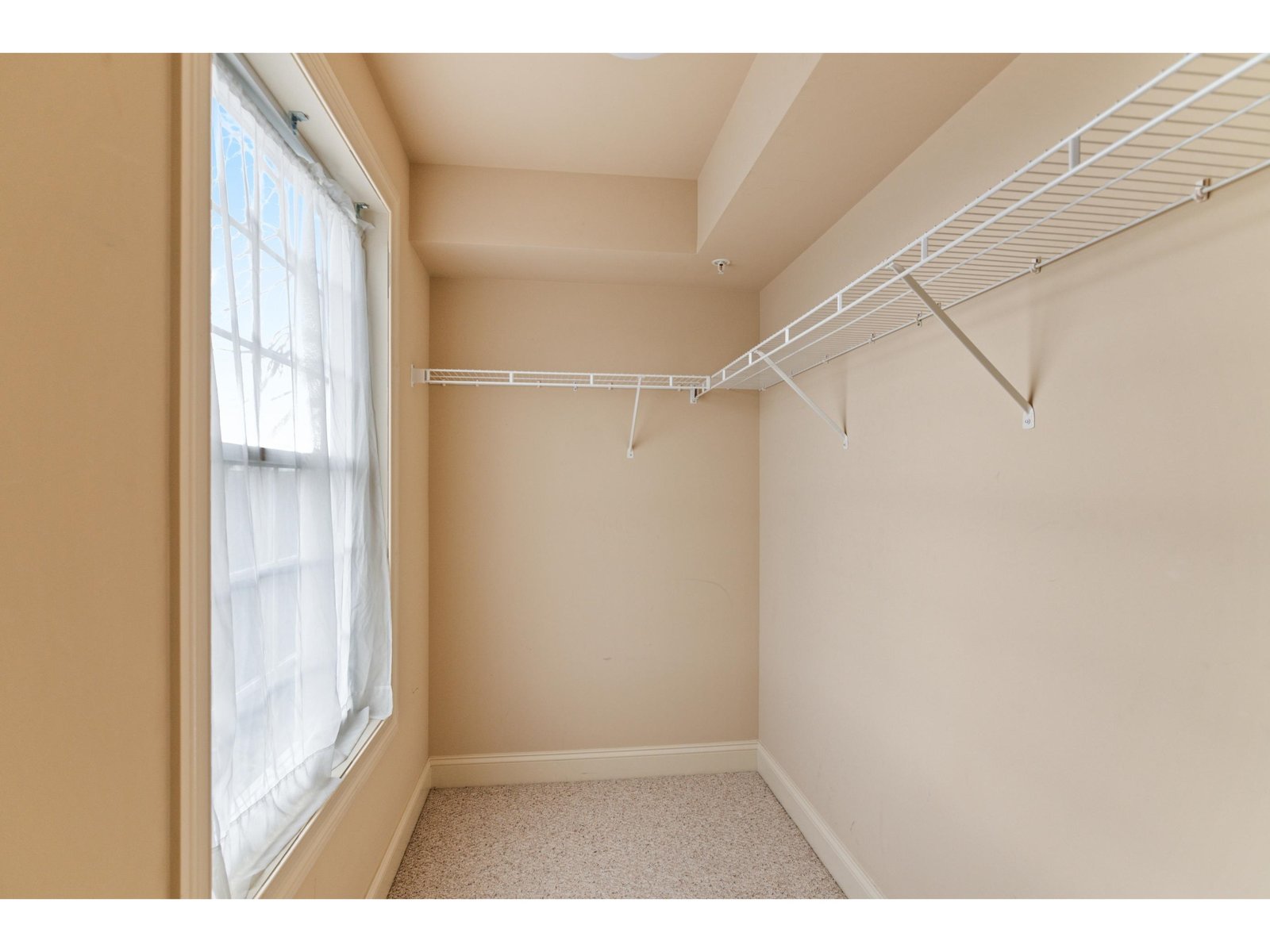 81 South Williams Street, Unit 202
