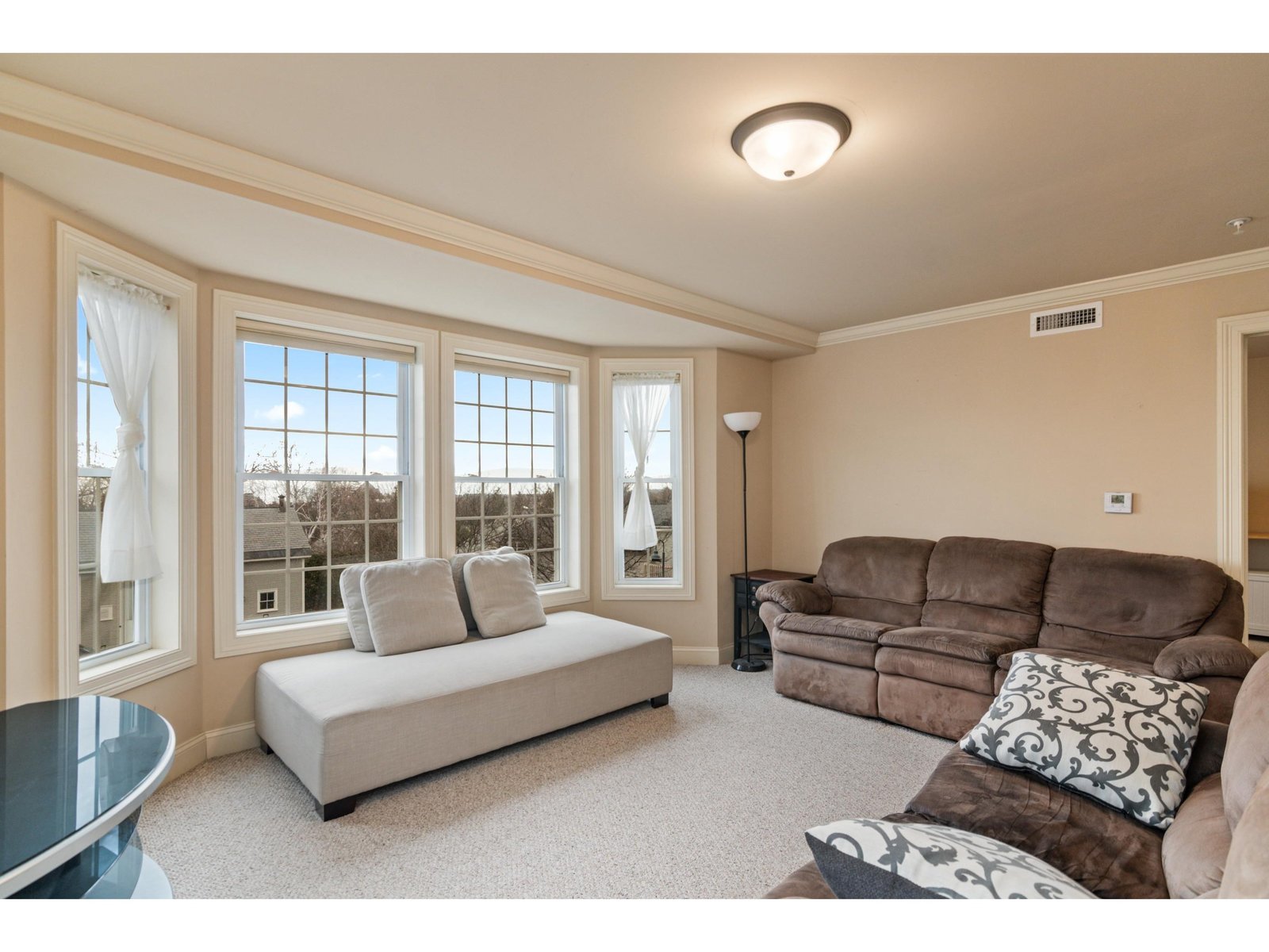 81 South Williams Street, Unit 202