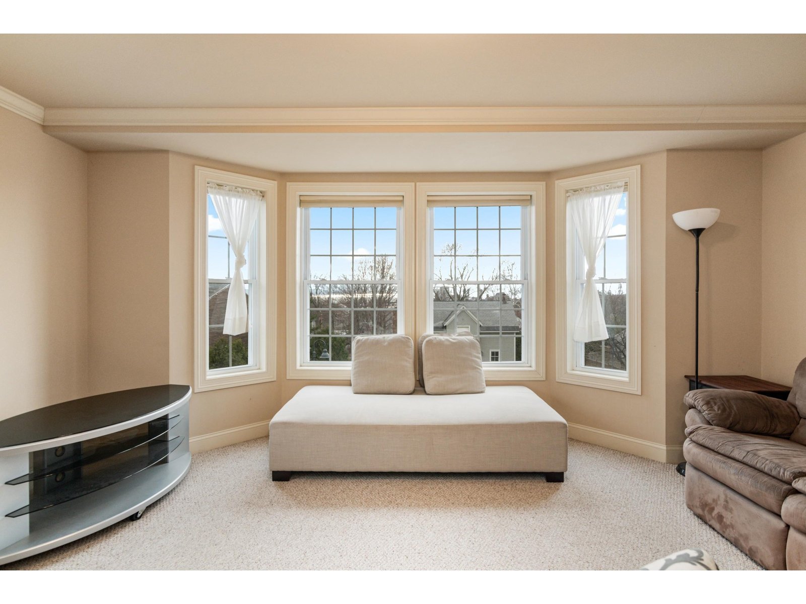 81 South Williams Street, Unit 202