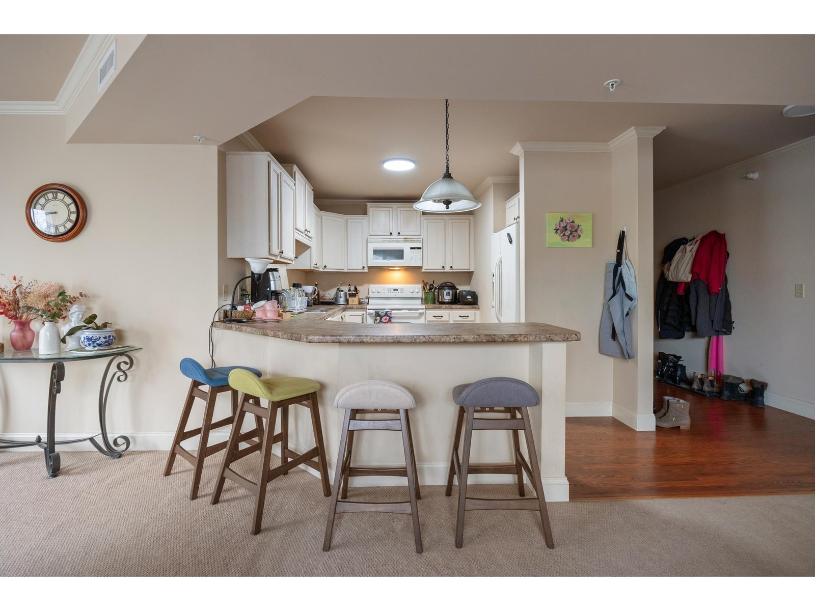 81 South Williams Street, Unit 403