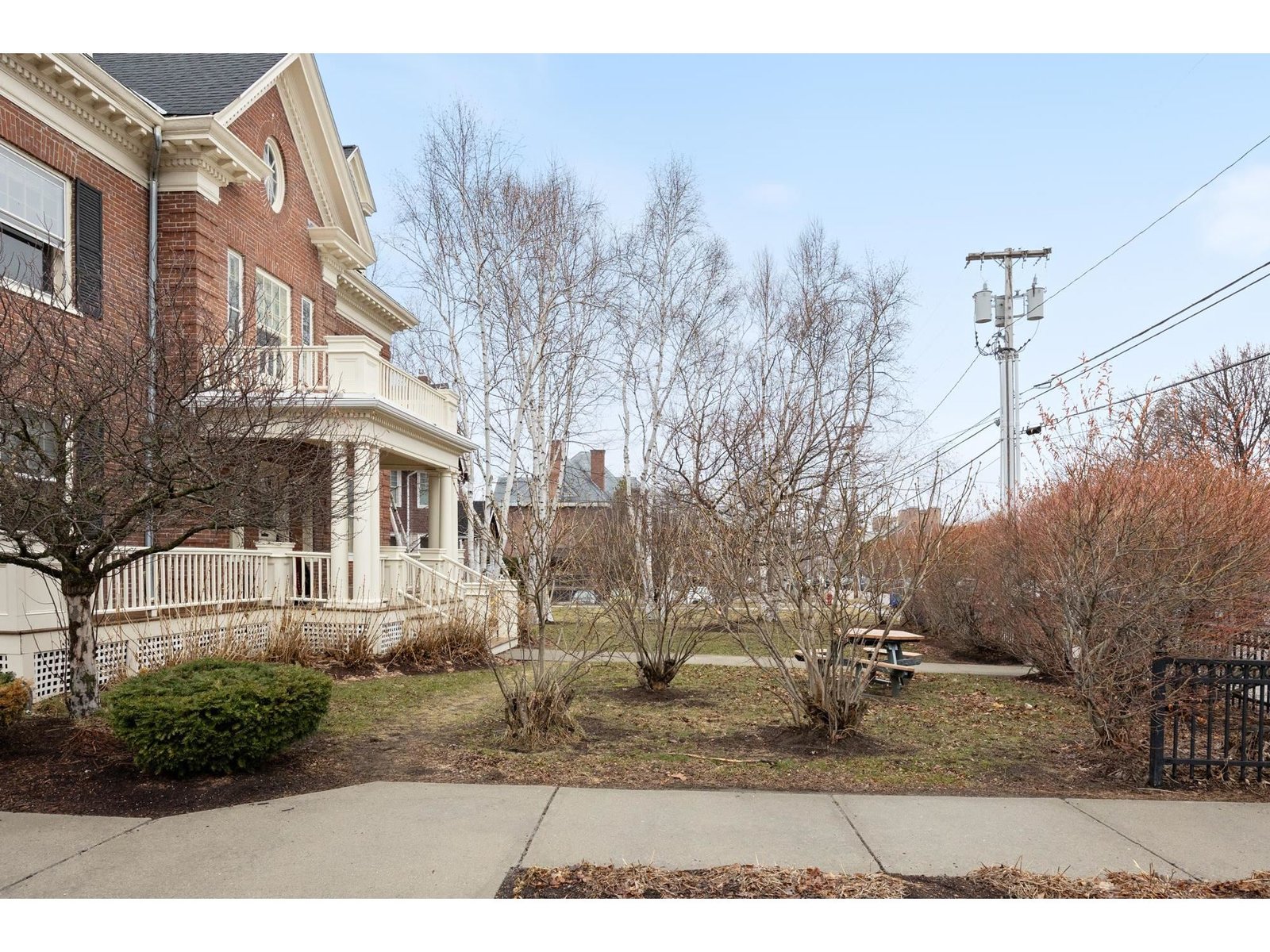 81 South Williams Street, Unit 403