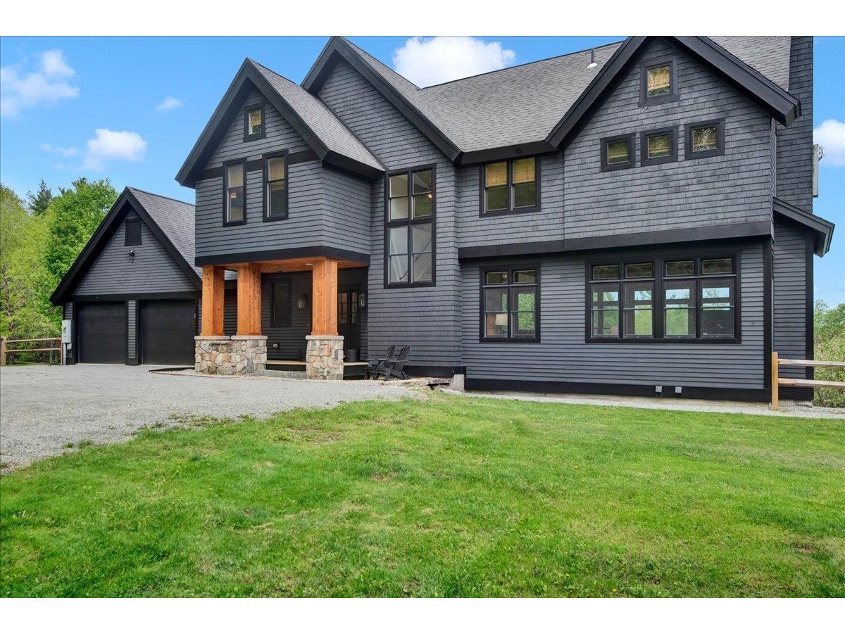 81 Town Farm Road, Ludlow