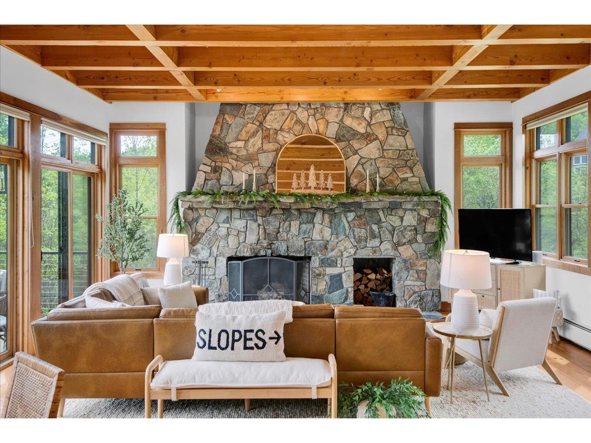 Gorgeous fireplace!