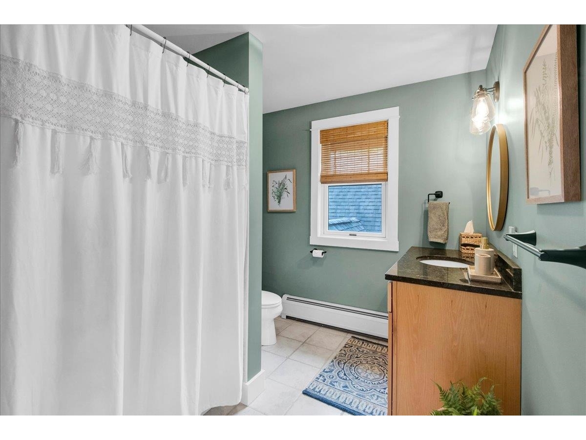 2nd FL Full Bath