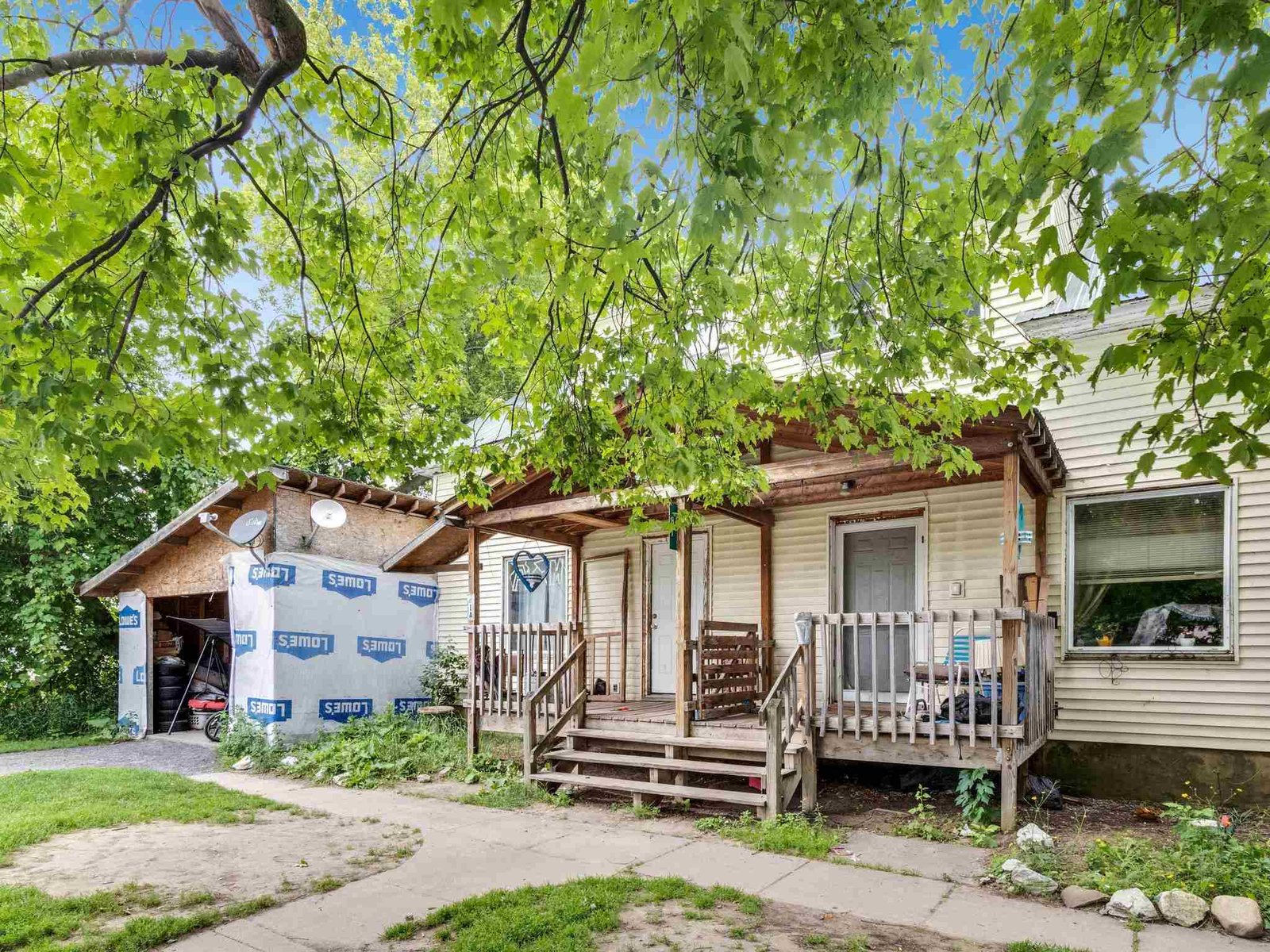 81 Vantine Avenue