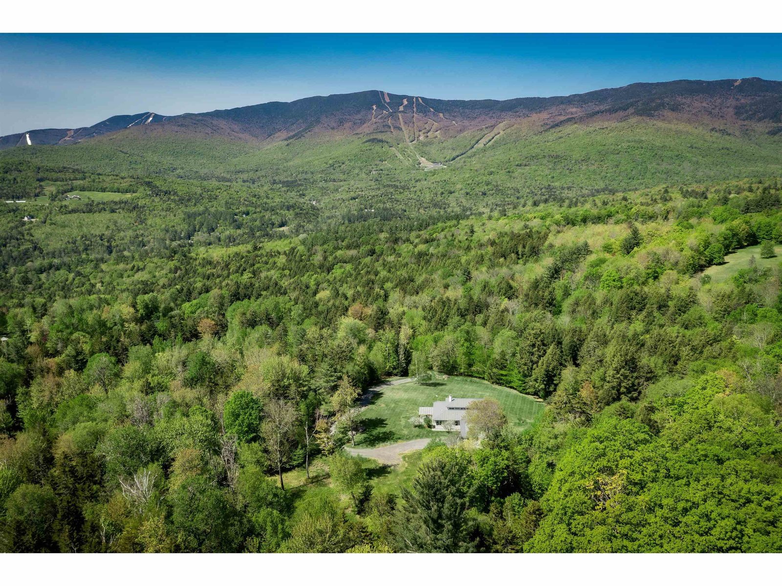 811 Old Carriage Road, Fayston