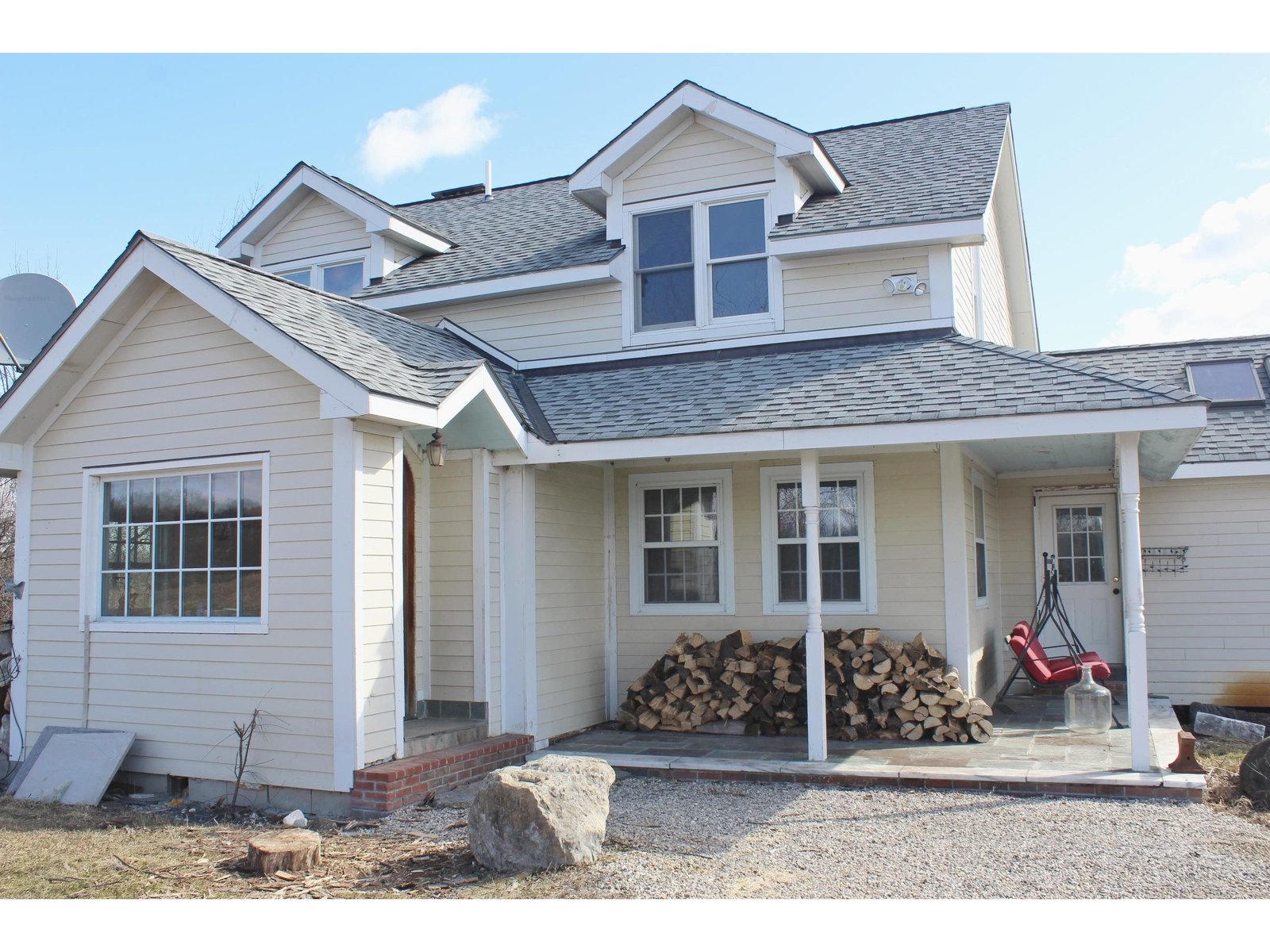 812 Wooster Road, Cornwall