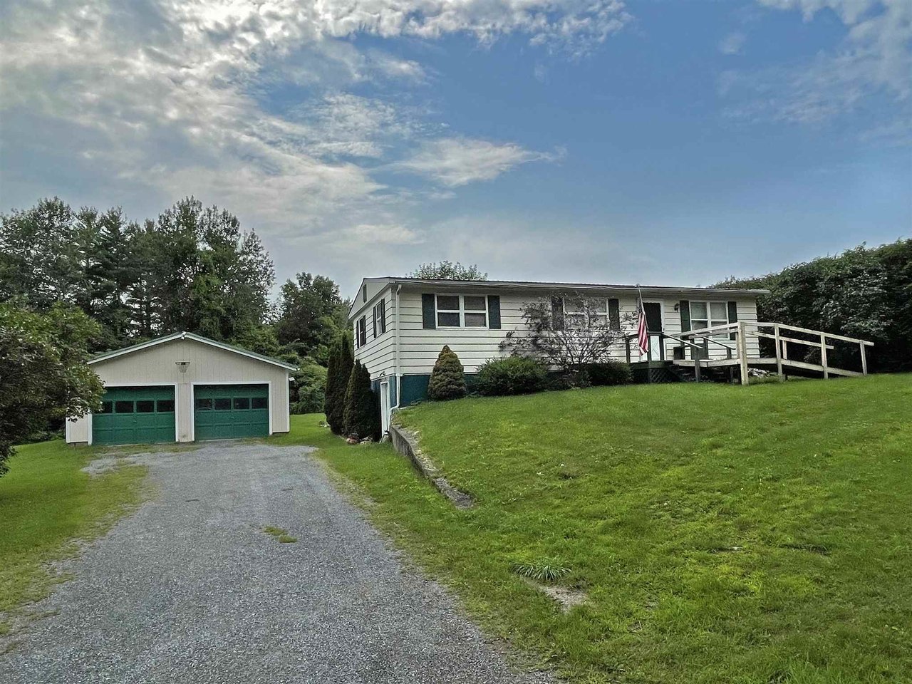 817 Hardscrabble Road