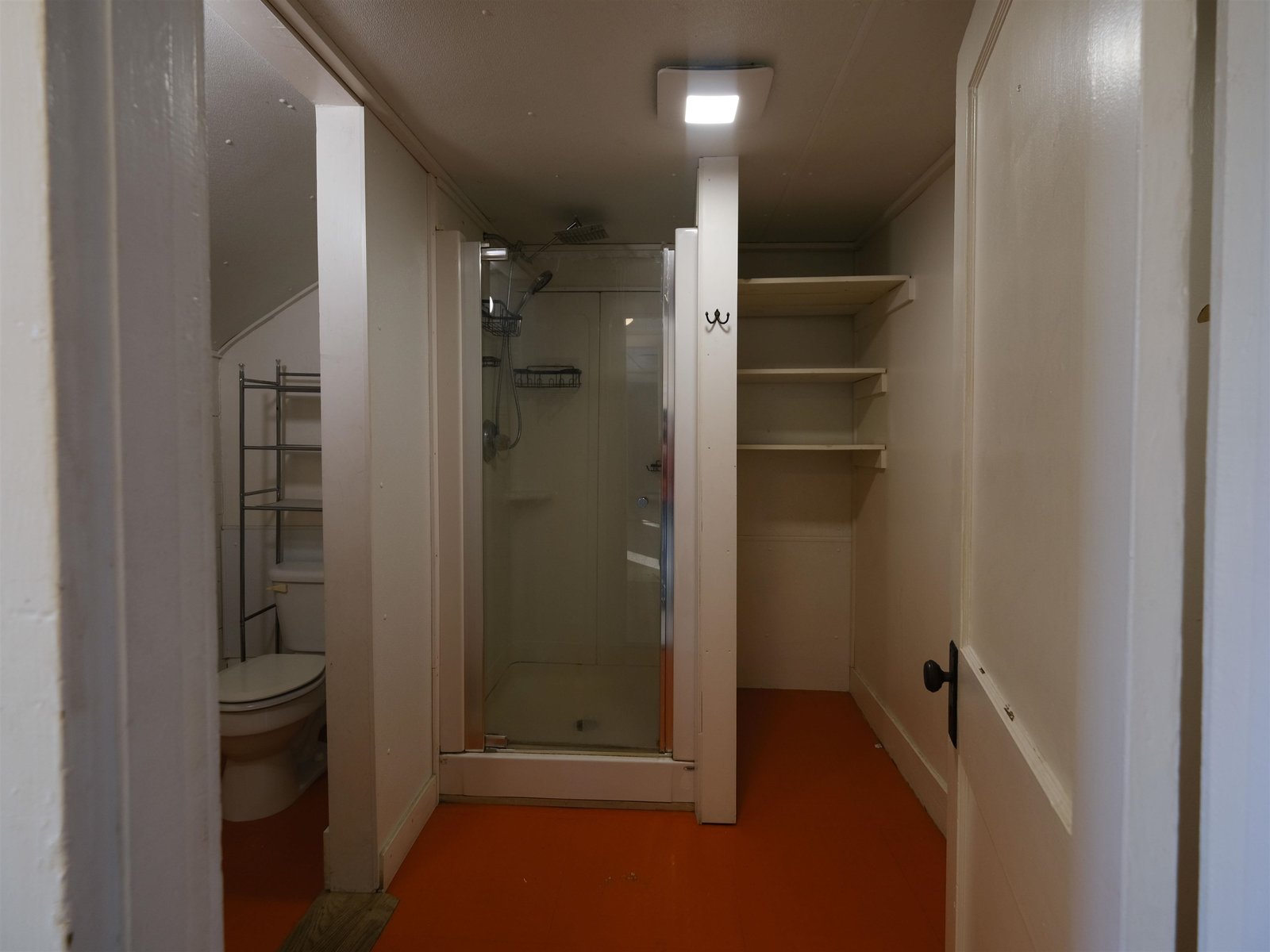 Unit 2 - Bathroom