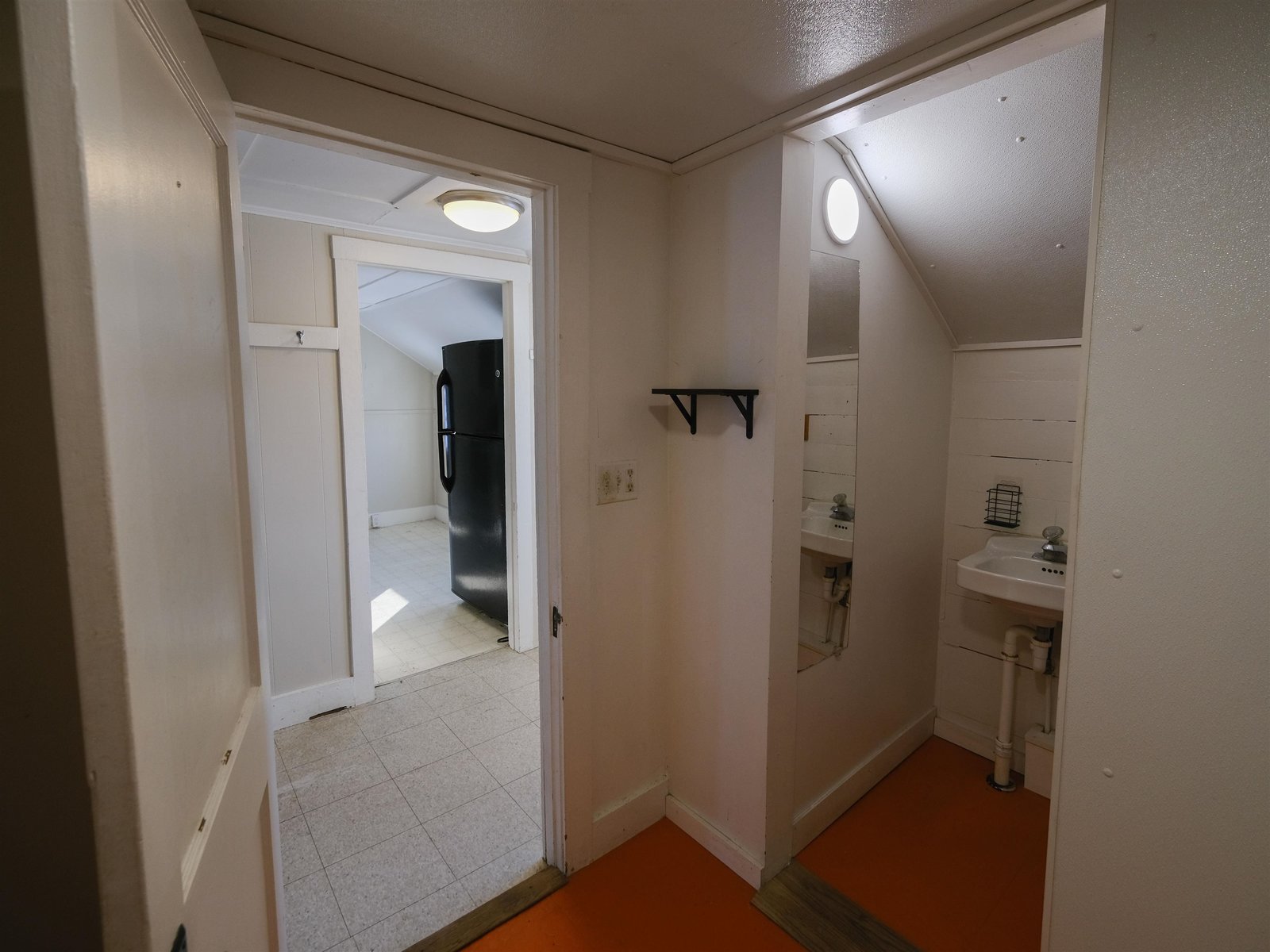 Unit 2 - Bathroom
