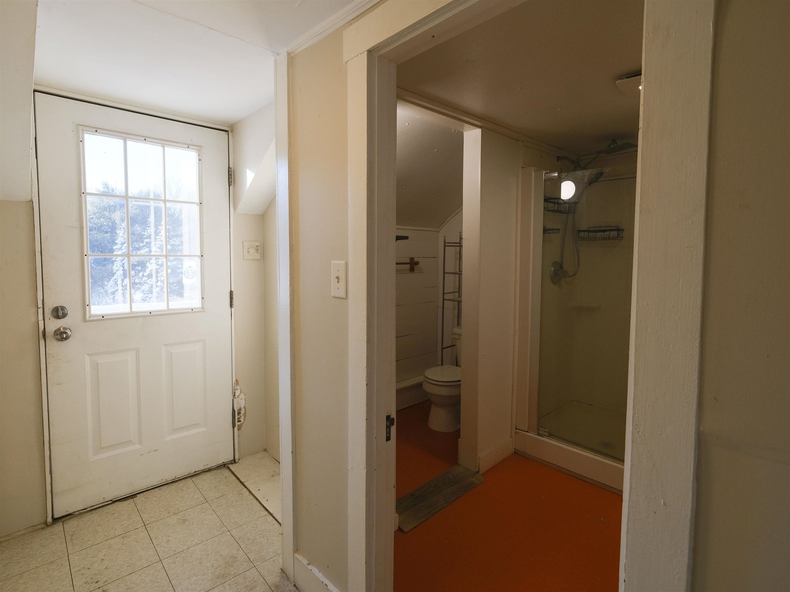 Unit 2 - Bathroom