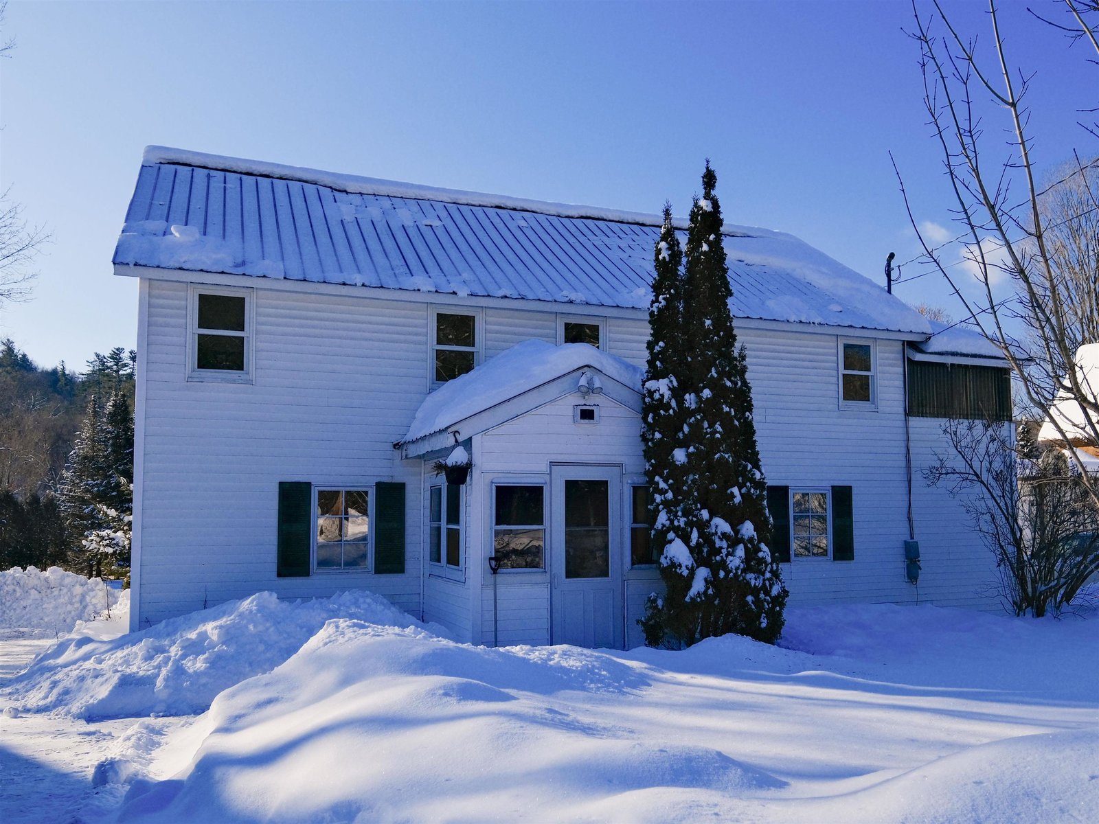 Welcome to 818 Main St