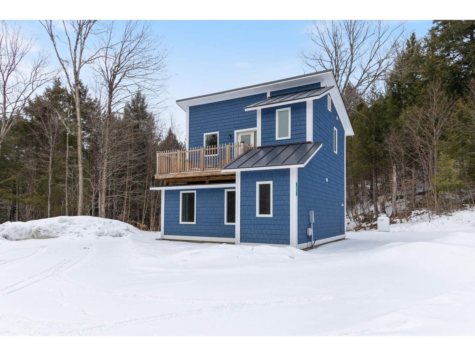 82 Angus Drive