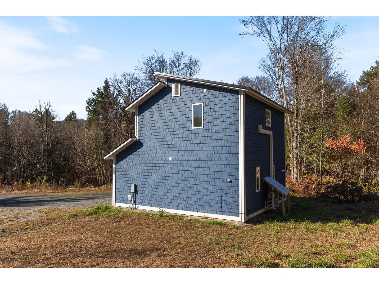 82 Angus Drive
