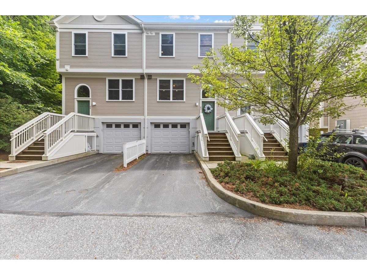 82 Finch Court, Unit 82