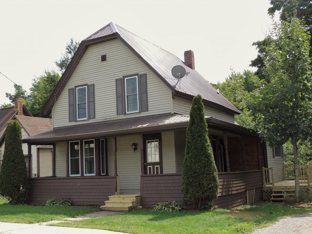 82 Maple