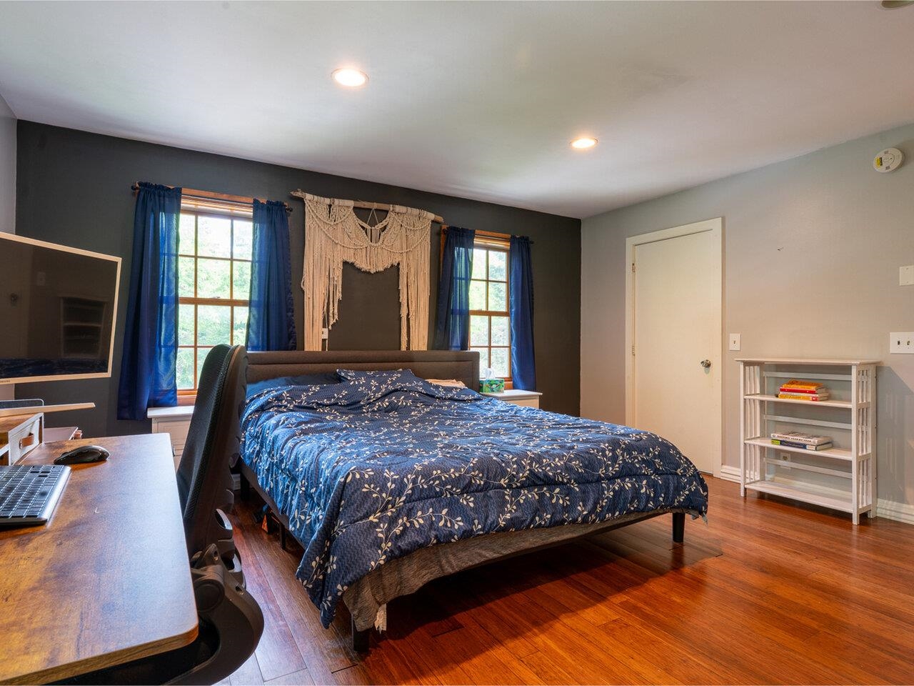 82 Oakwood Drive