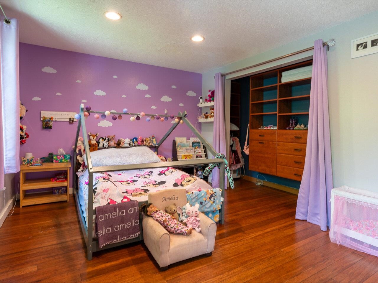 82 Oakwood Drive