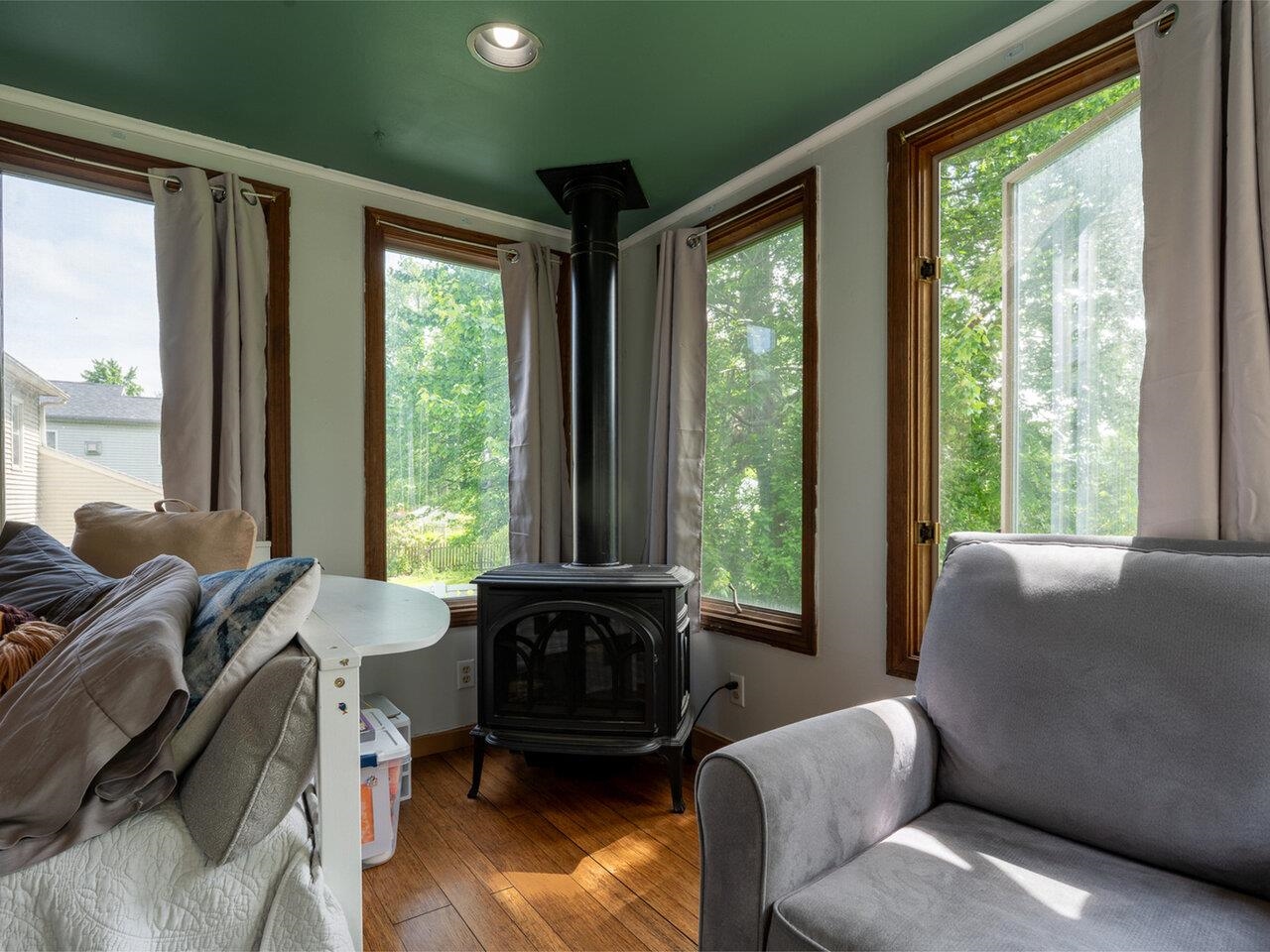 82 Oakwood Drive