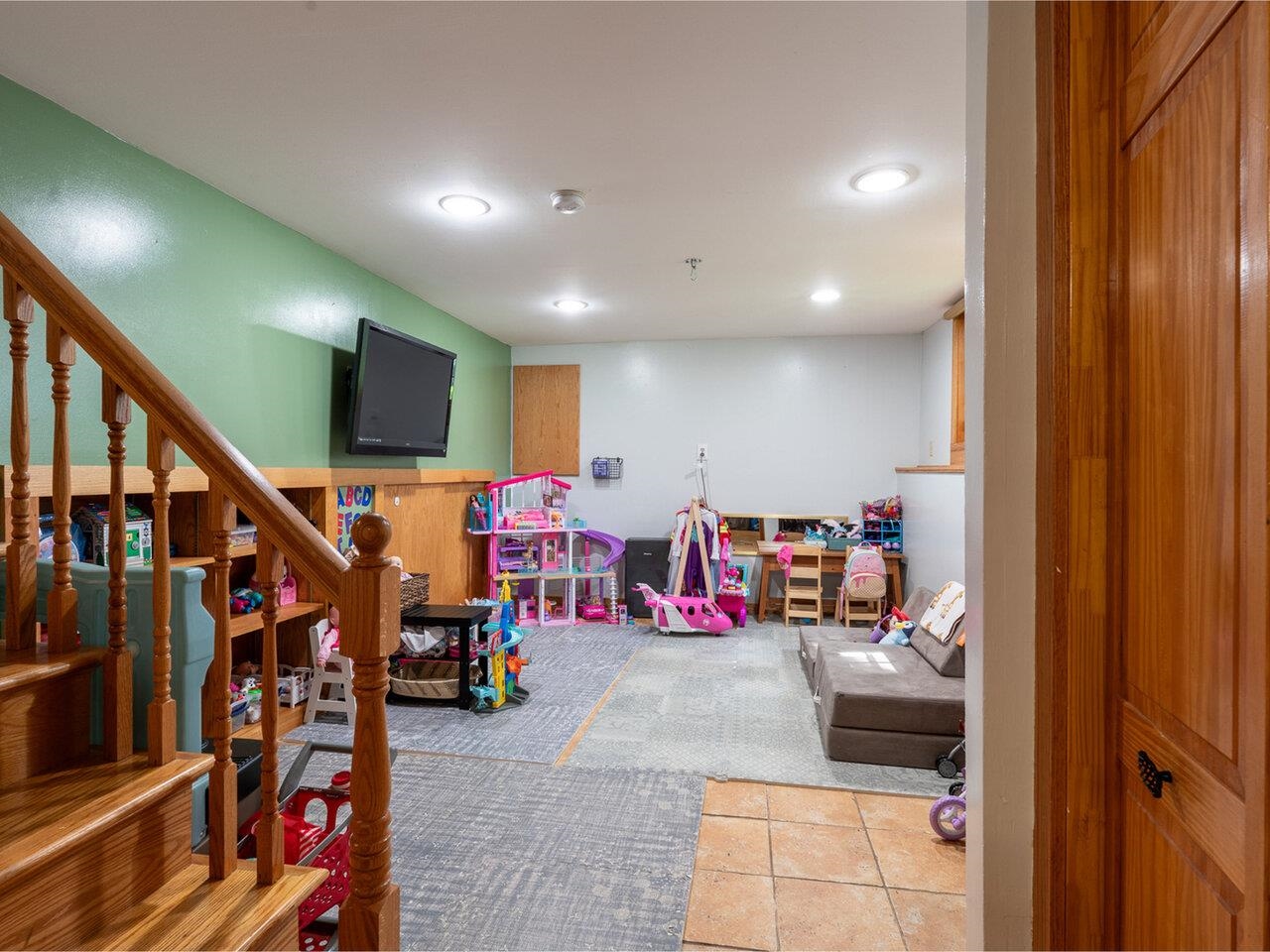 82 Oakwood Drive