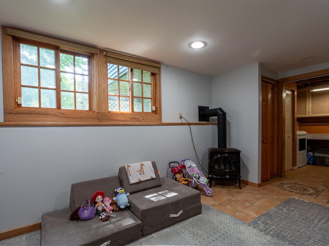 82 Oakwood Drive