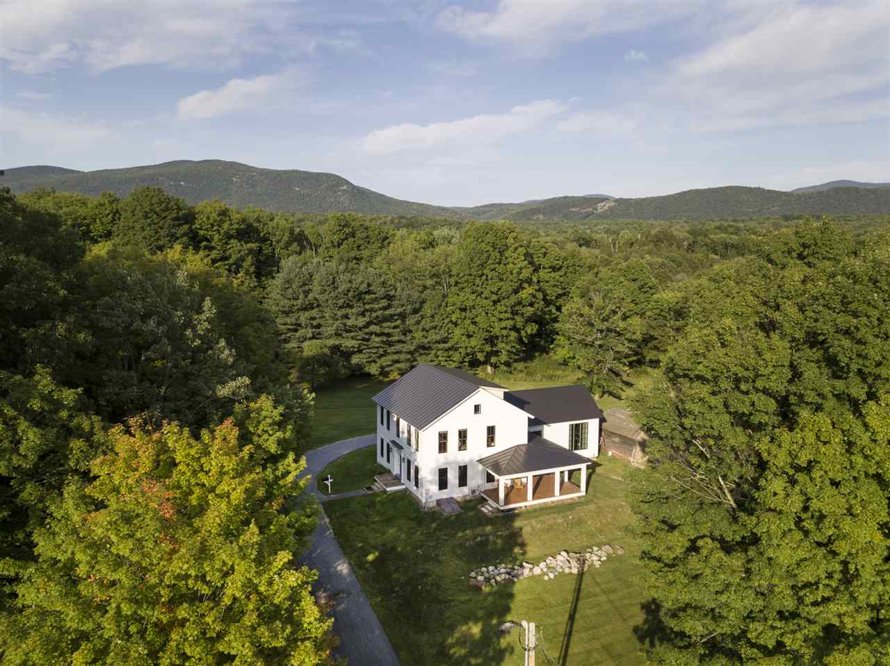 82 Schoolhouse Road