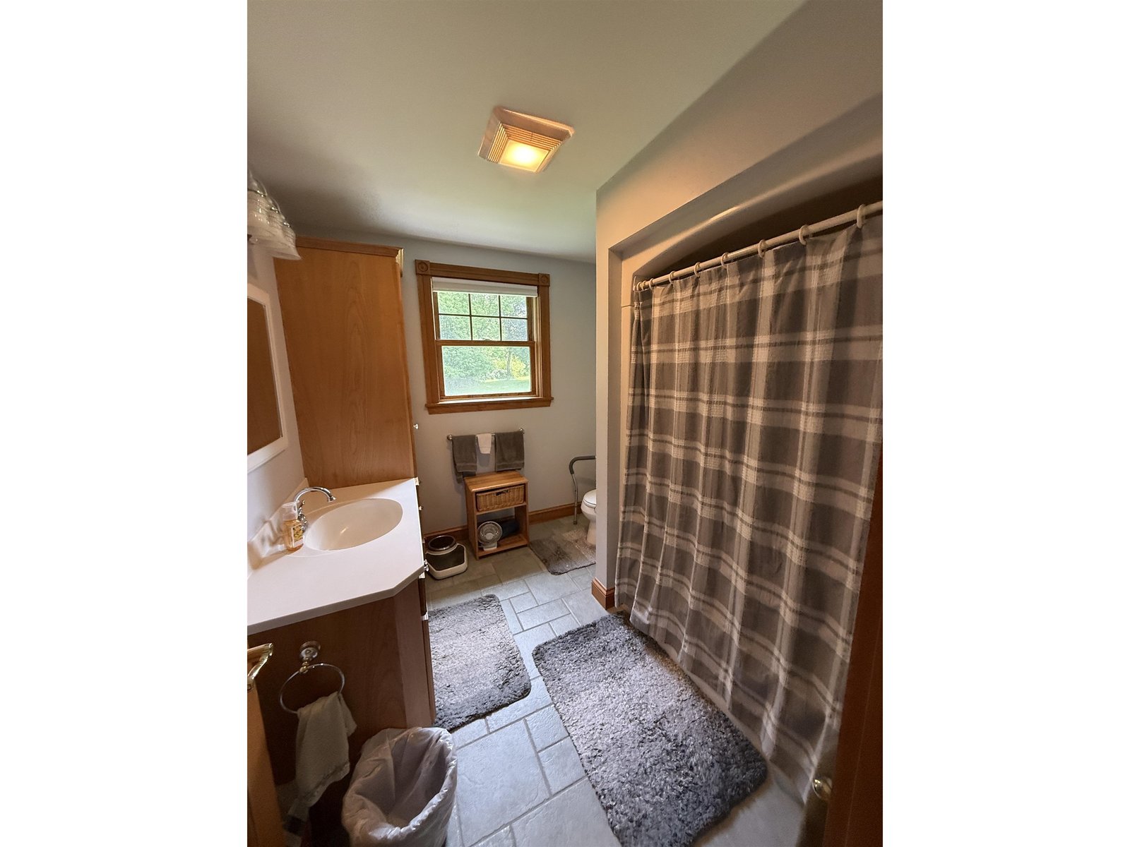 82 Spring Creek Road