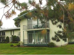 82 Town Farm Lane, Unit 3