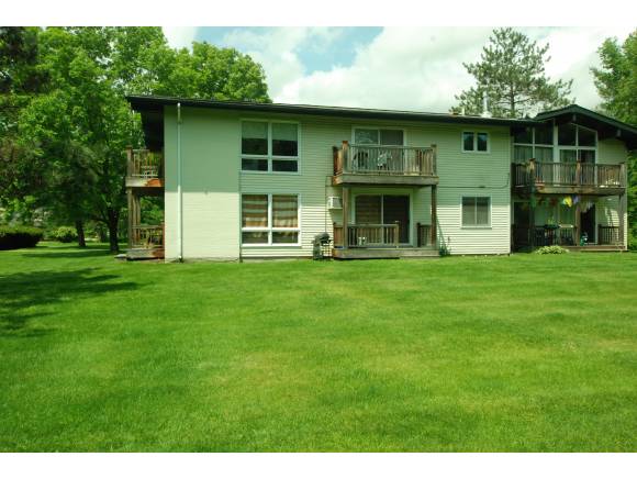 82 Towne Farm Lane, Unit 3