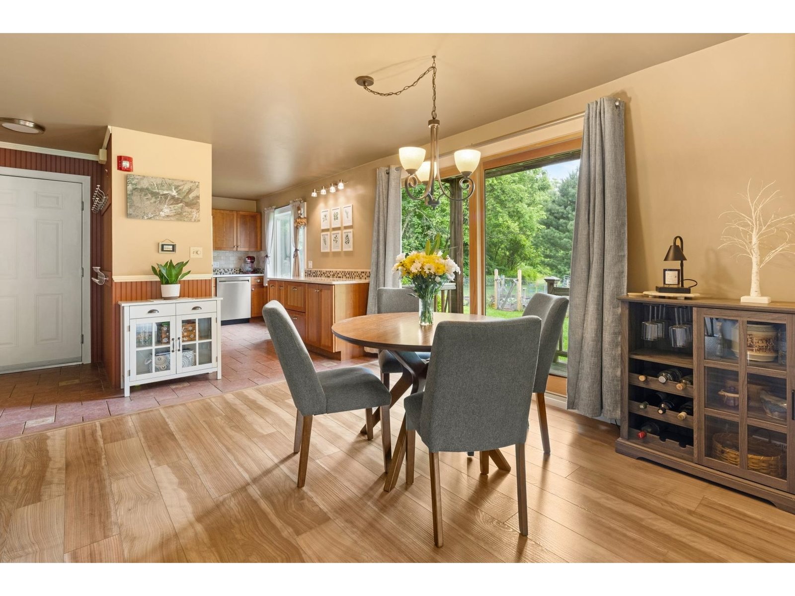 82 Towne Farm Lane, Unit 3