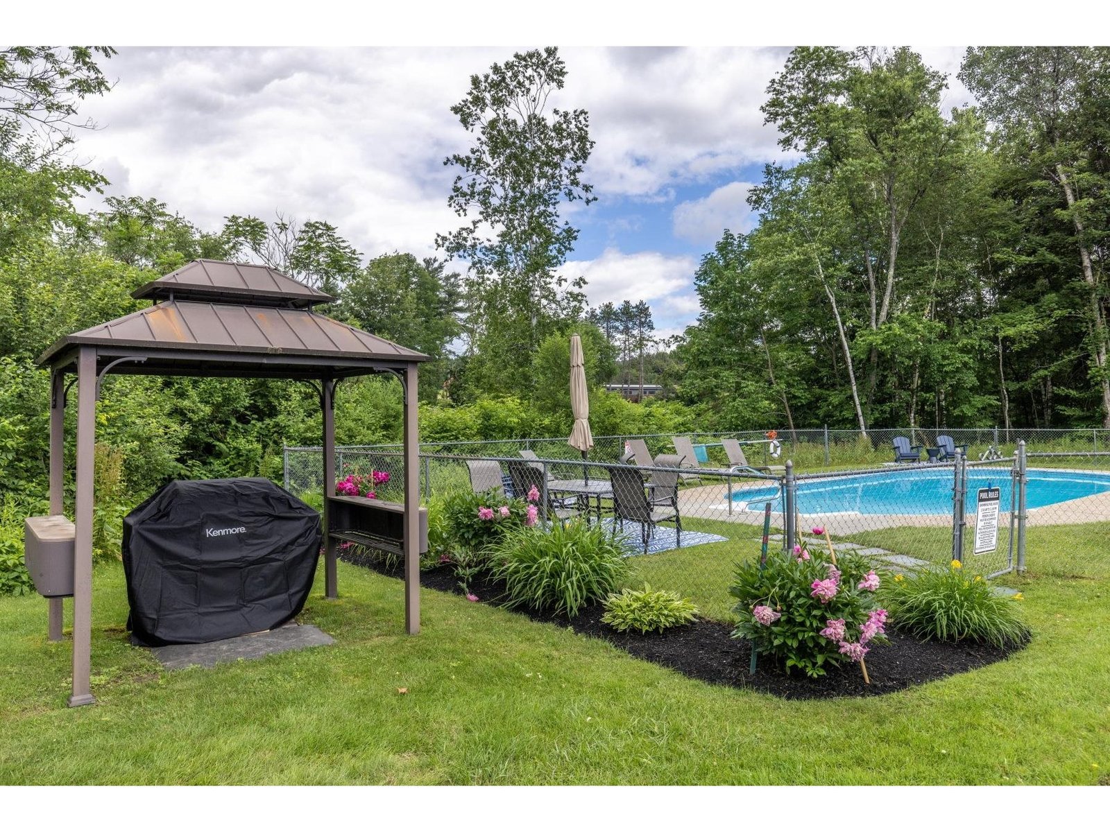 82 Towne Farm Lane, Unit 3