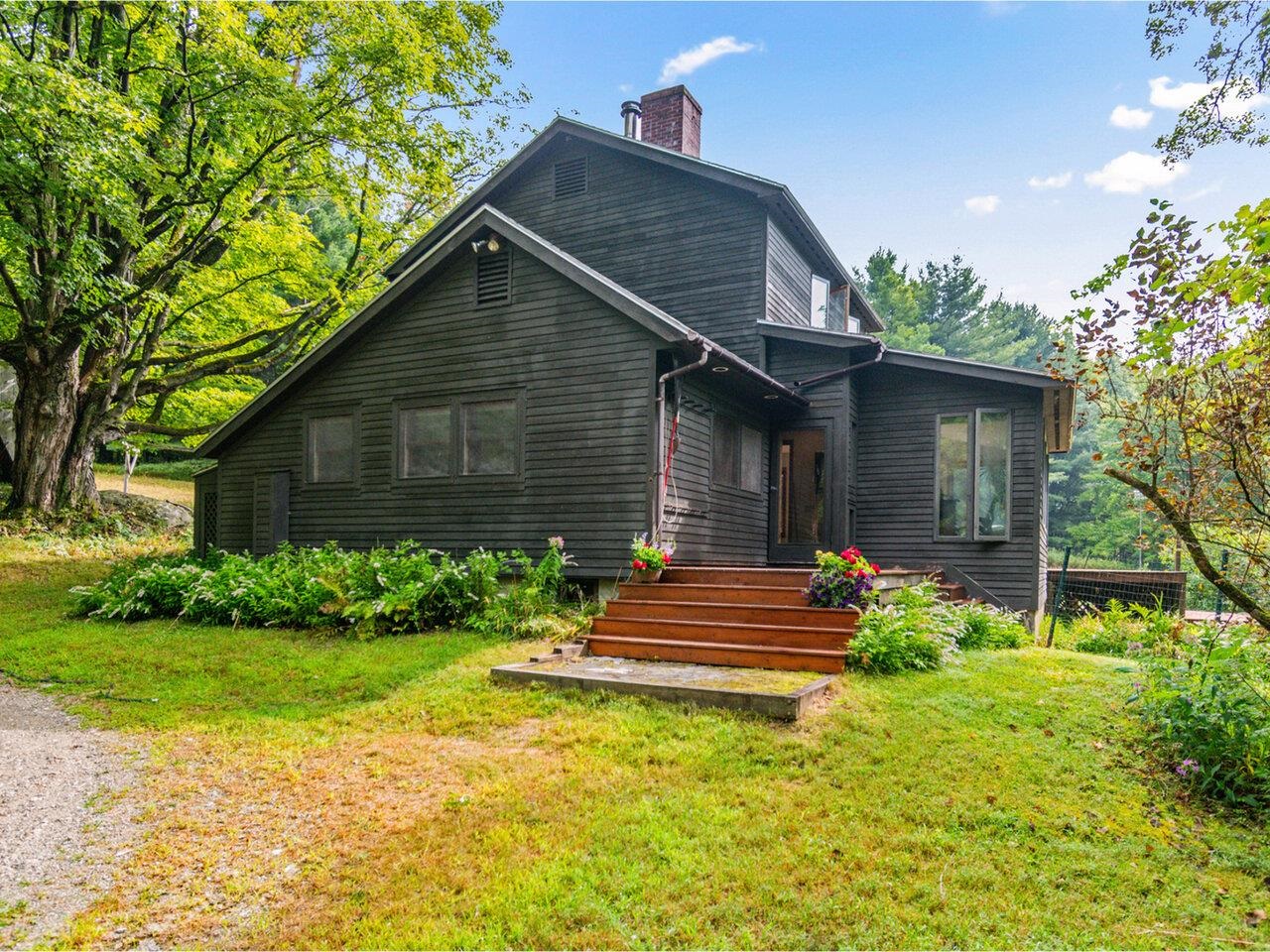 82 White Lane