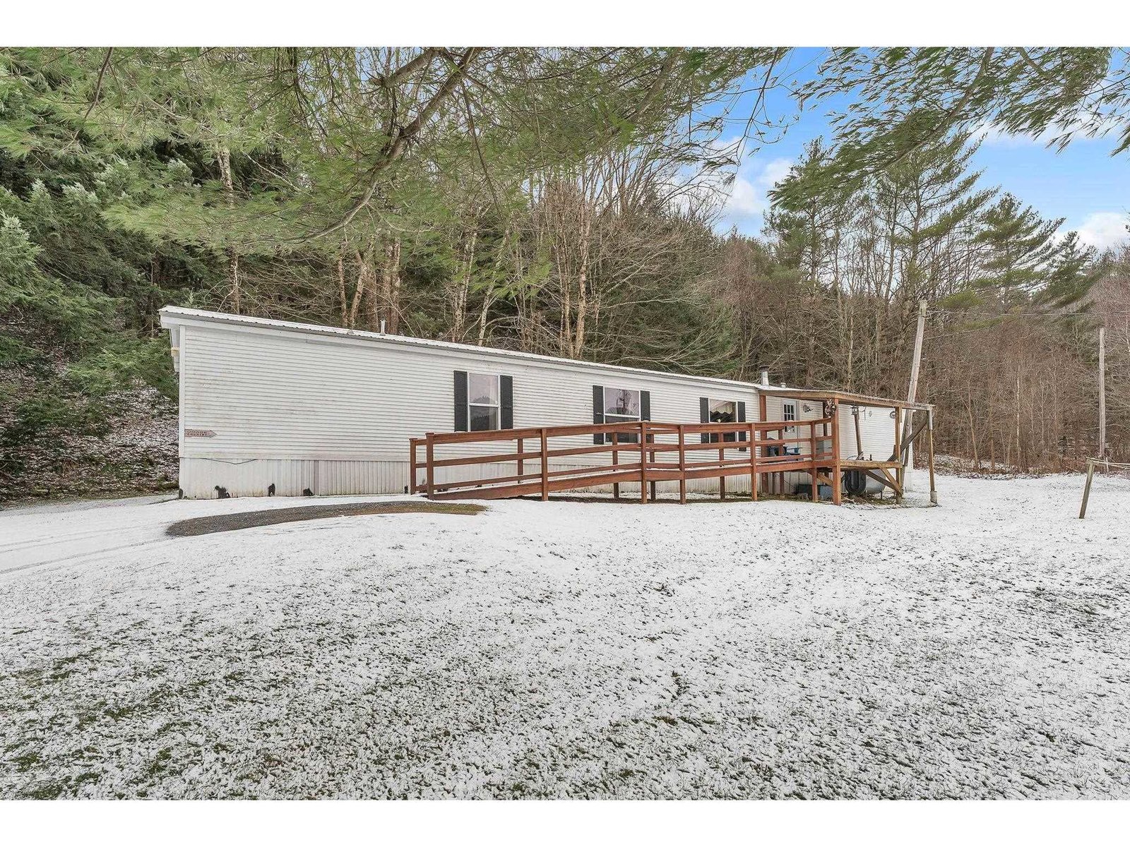 822 Duxbury Road