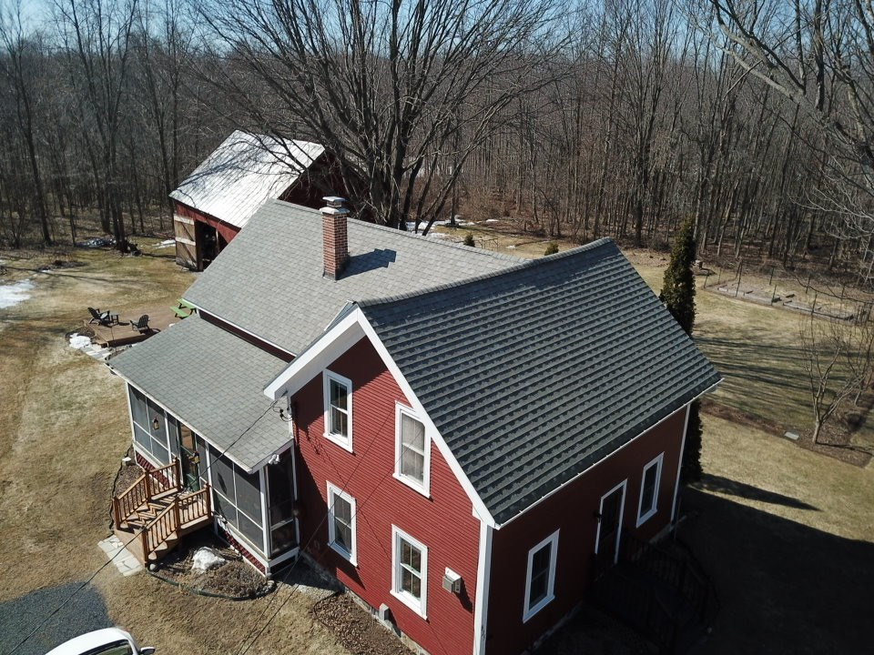 825 South End Road