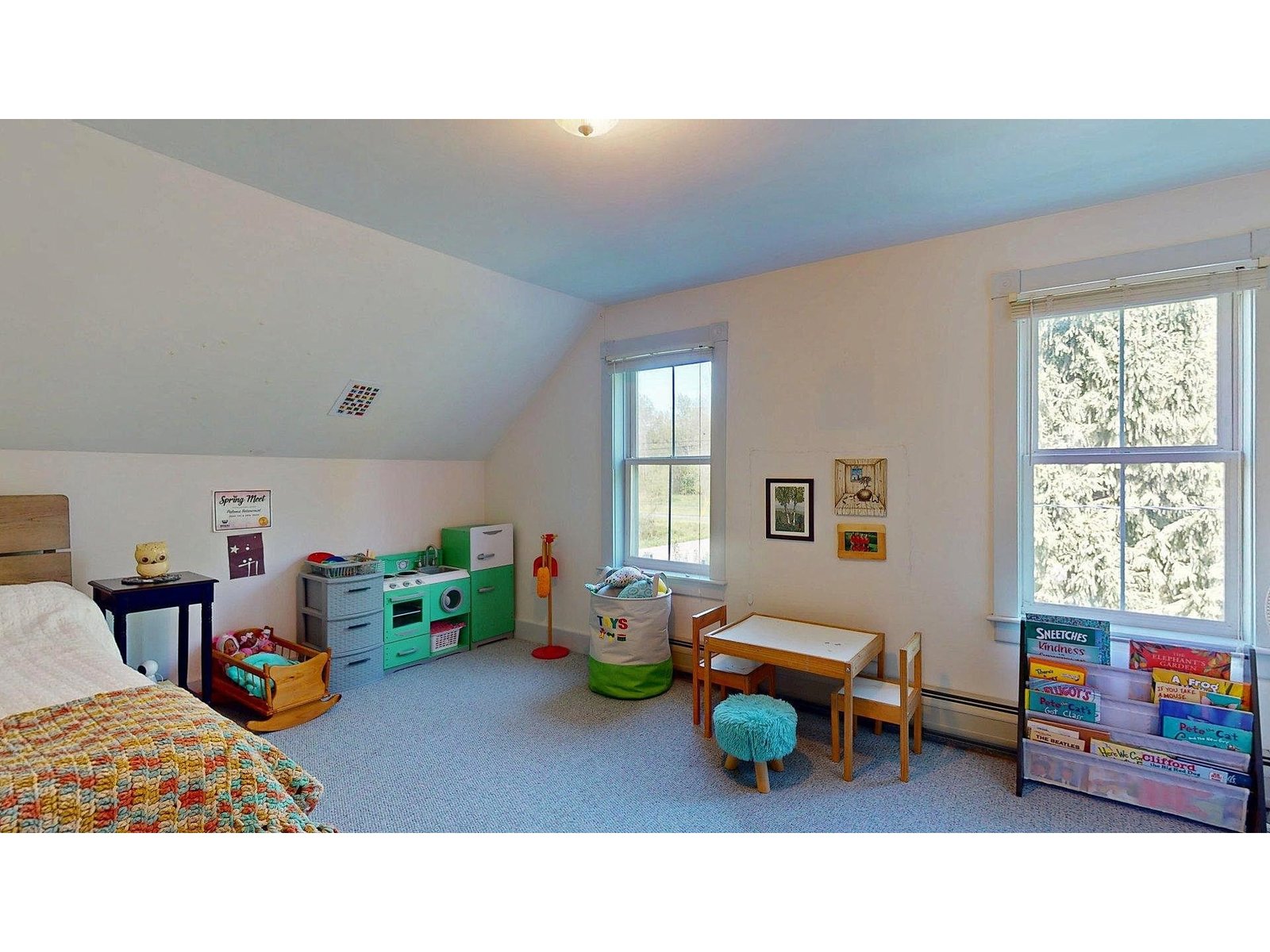 825 South End Road