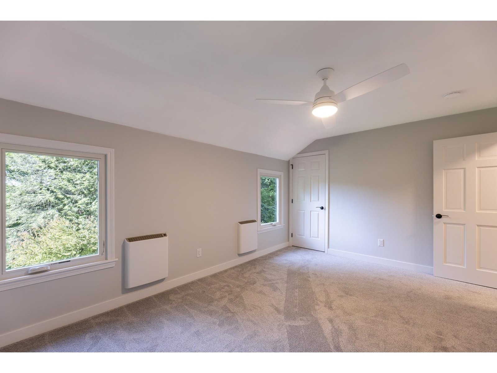 826 Hard Road, Unit B4