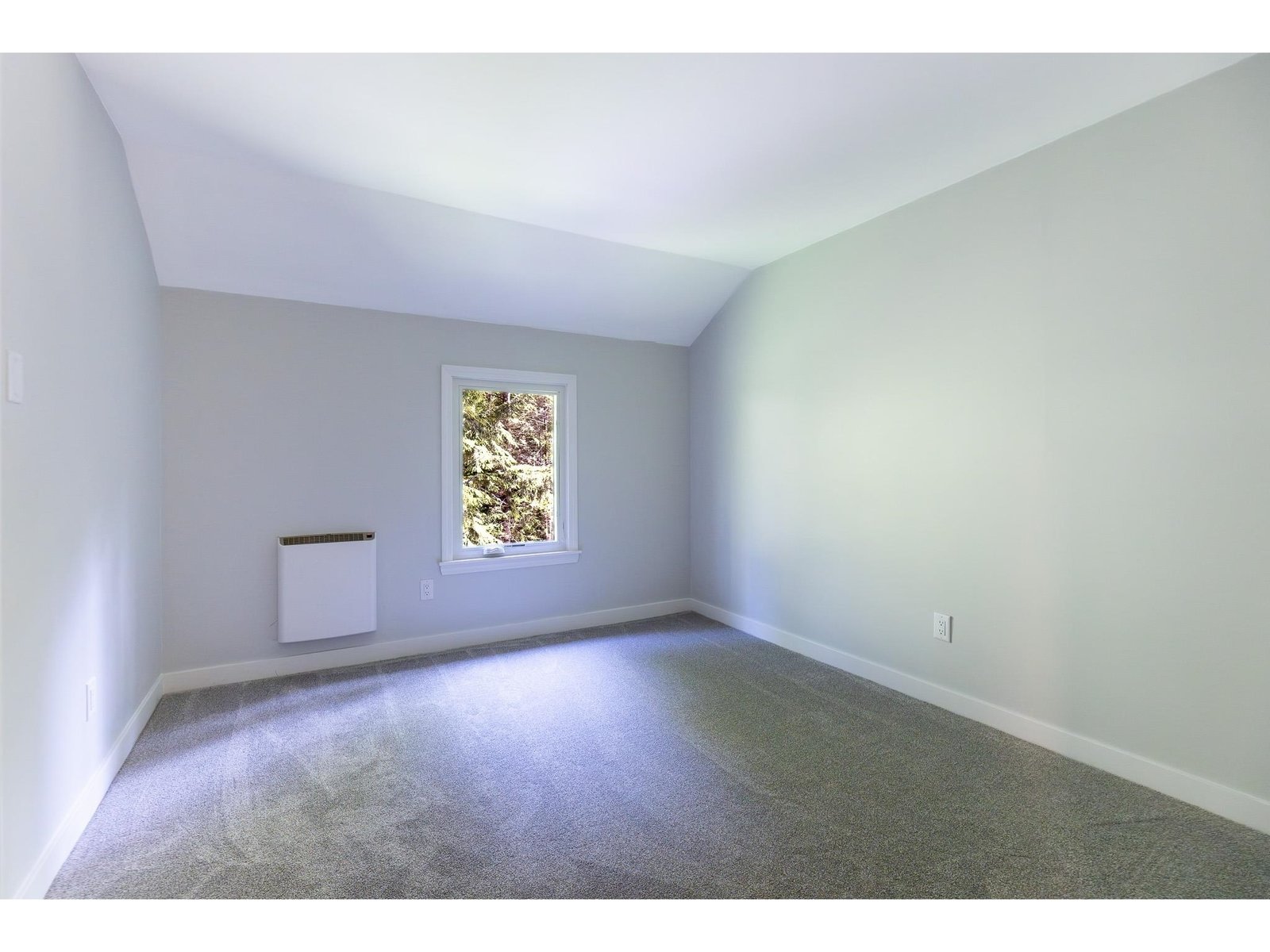 826 Hard Road, Unit B4
