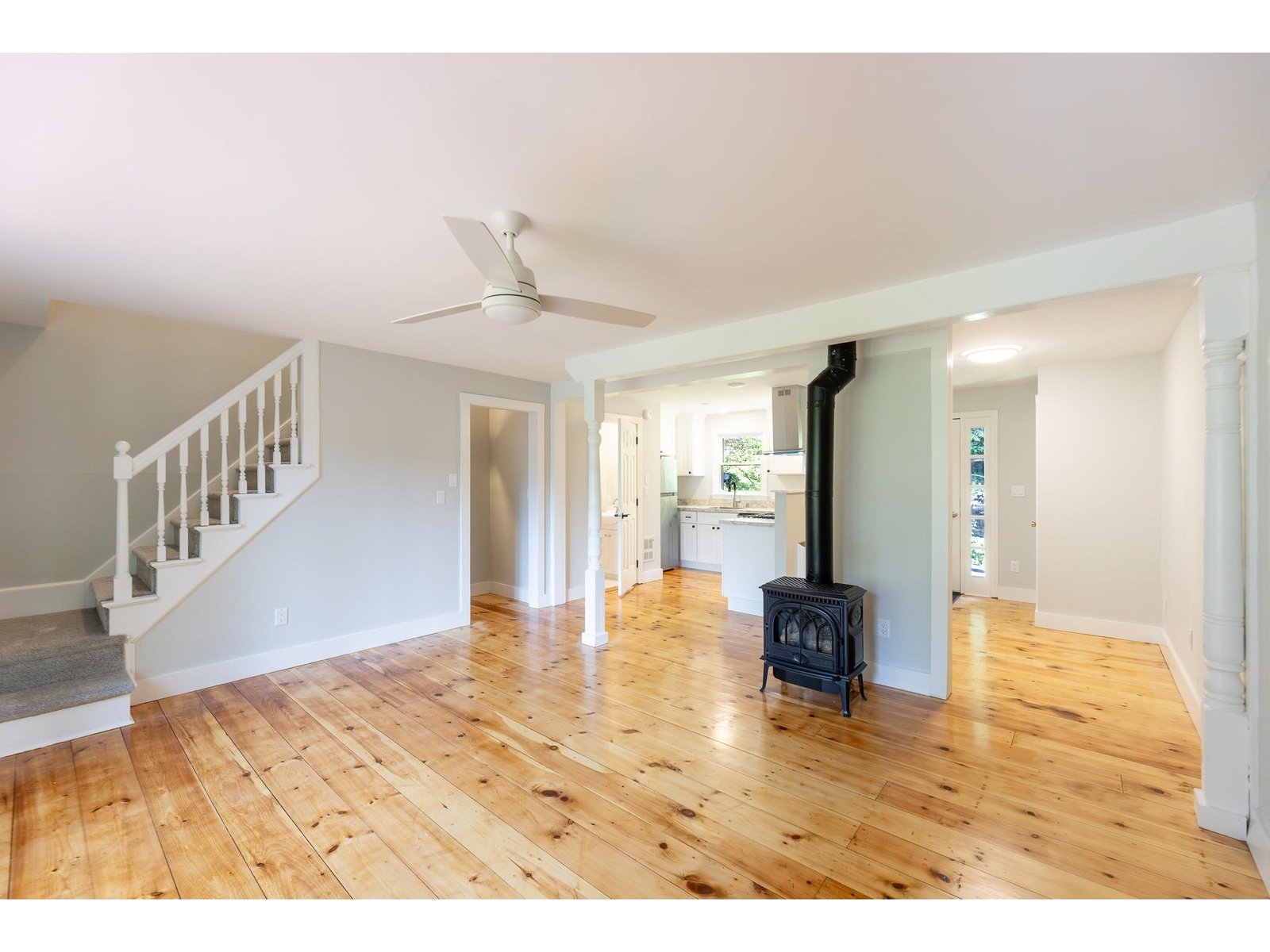 826 Hard Road, Unit B4