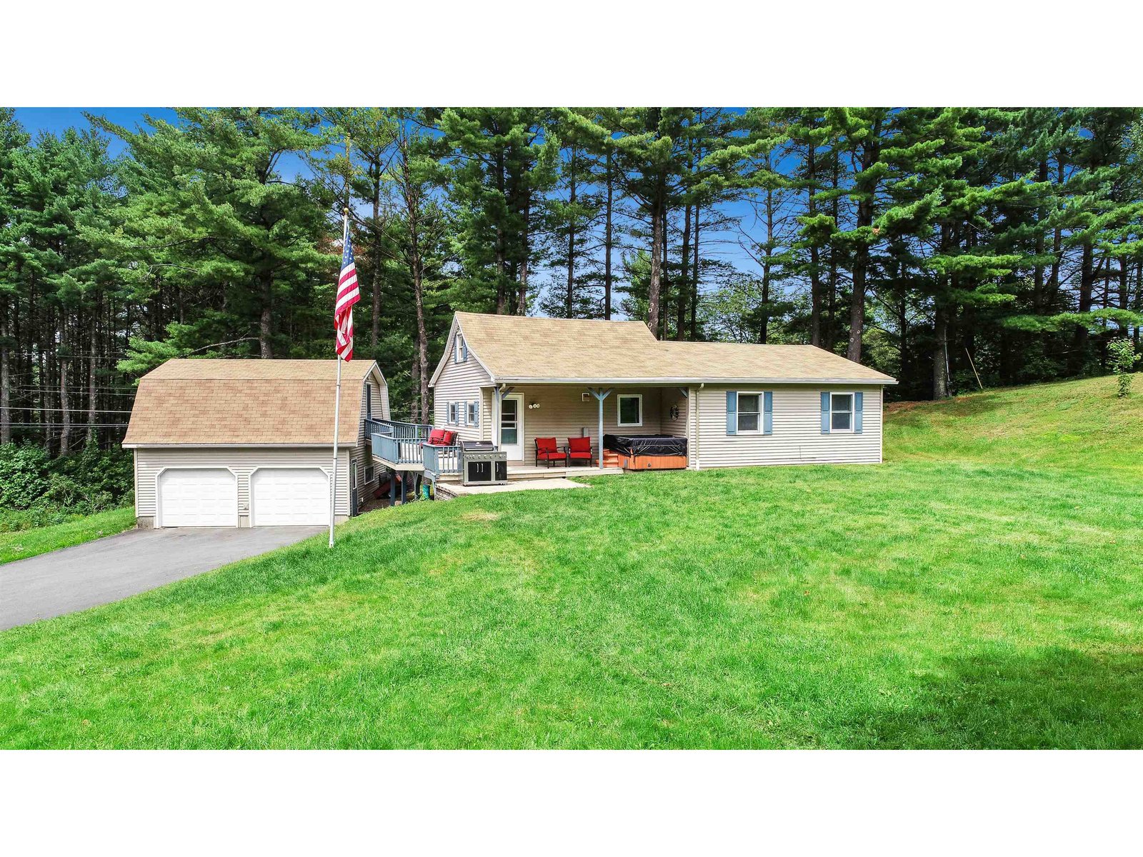 827 Lake Road