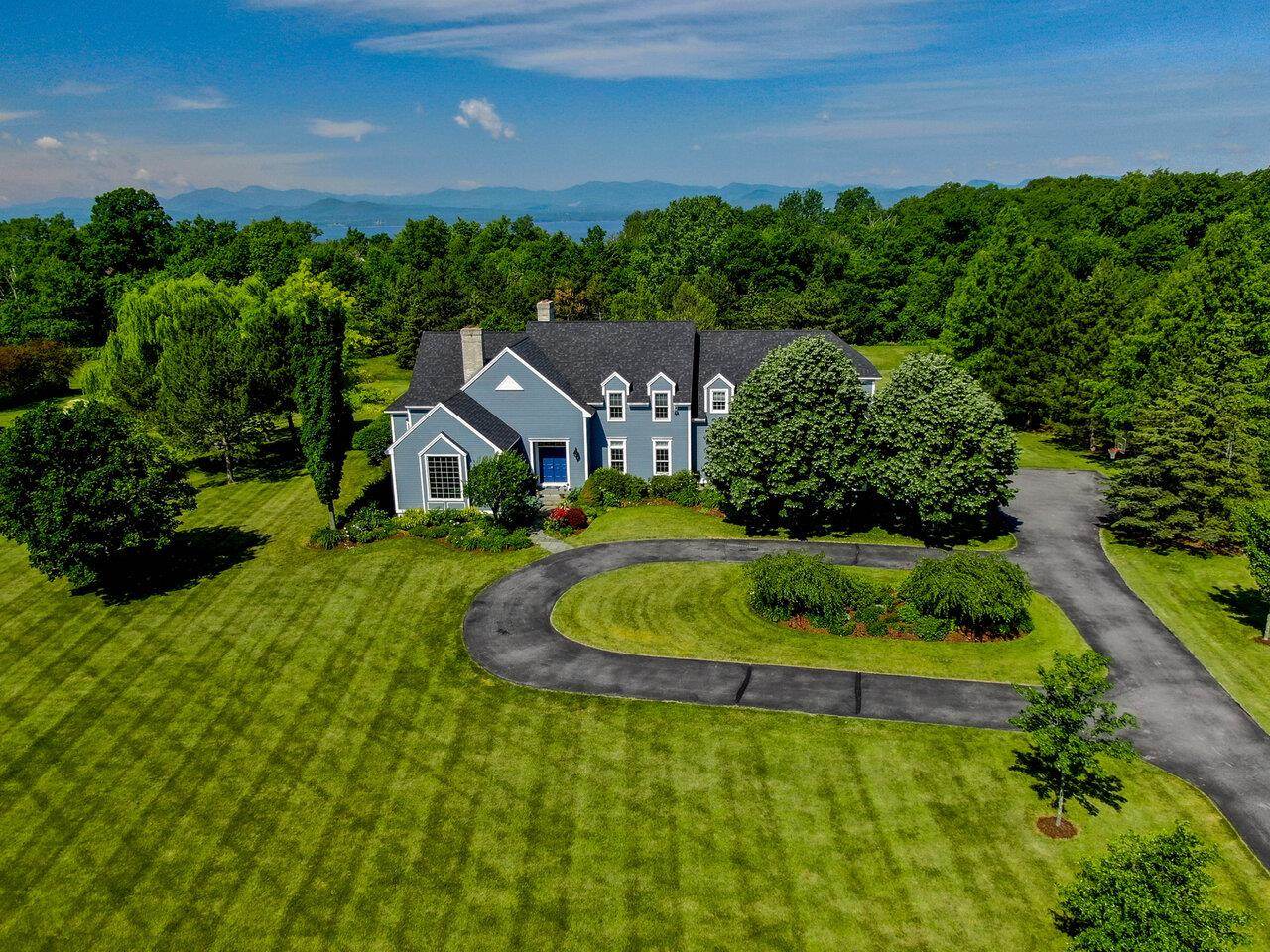 828 Ridgefield Road